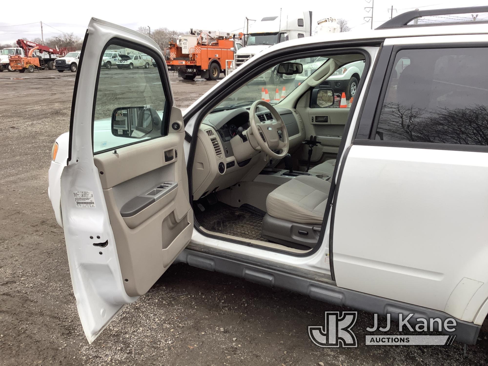 (Plymouth Meeting, PA) 2012 Ford Escape 4x4 4-Door Sport Utility Vehicle Runs & Moves, Body & Rust D