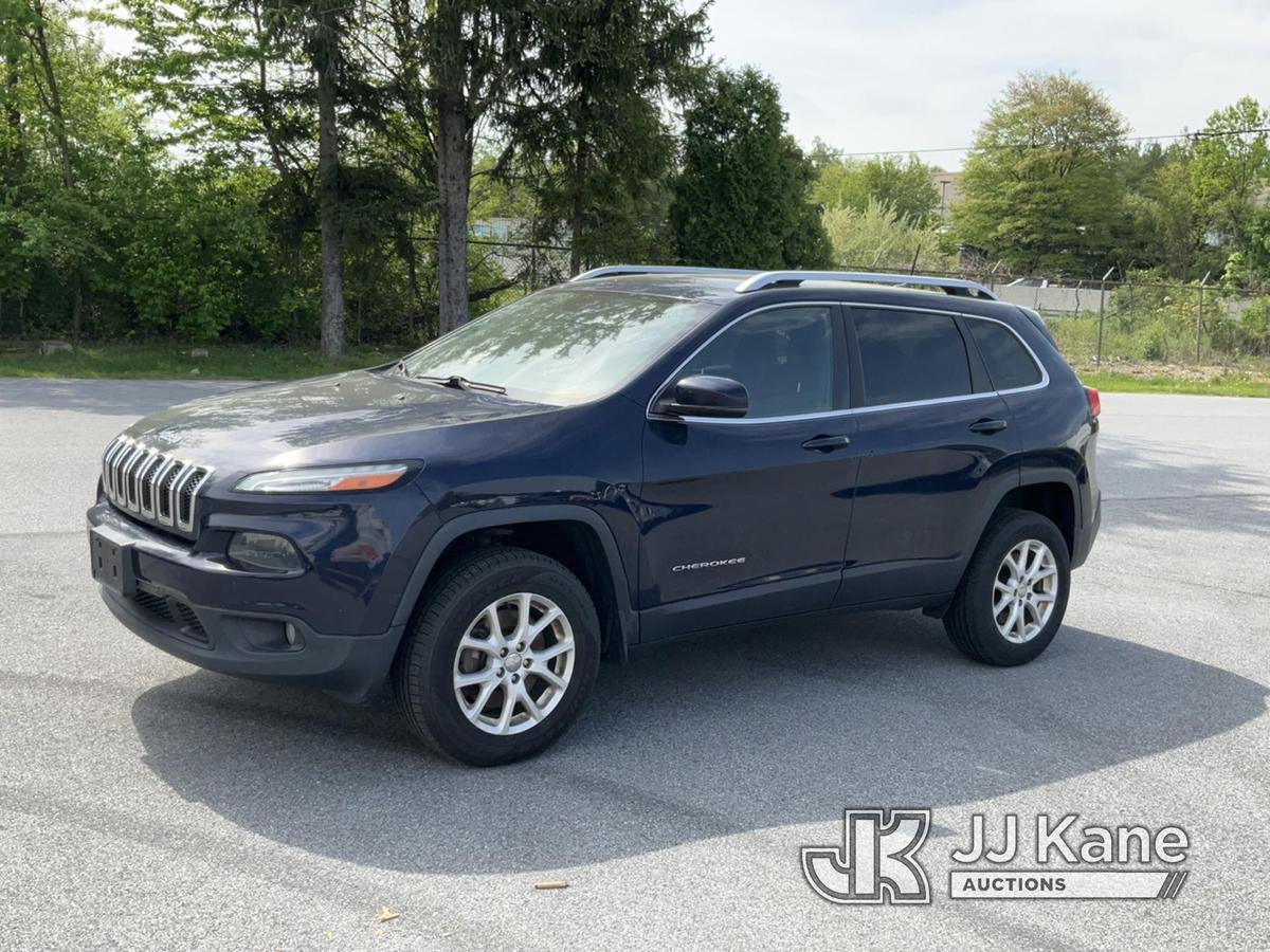 (Chester Springs, PA) 2016 Jeep Cherokee Latitude 4x4 4-Door Sport Utility Vehicle Runs & Moves) (Ru