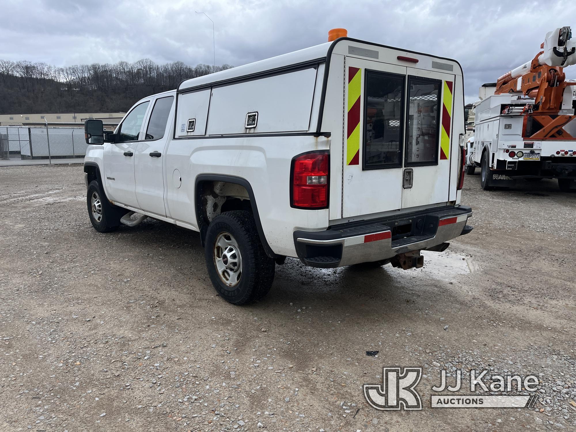 (Smock, PA) 2015 GMC Sierra 2500HD 4x4 Extended-Cab Pickup Truck Title Delay) (Runs & Moves, Rust &