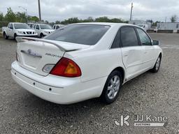 (Plymouth Meeting, PA) 2001 Toyota Avalon 4-Door Sedan Runs & Moves, Body & Rust Damage, ABS Light O