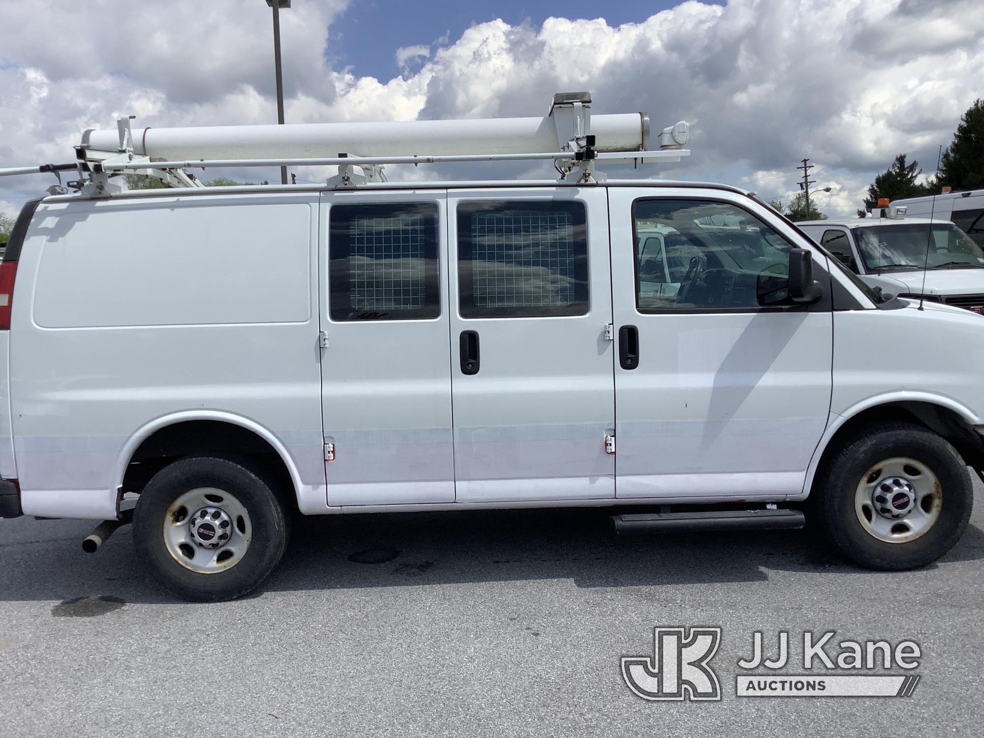 (Chester Springs, PA) 2015 GMC Savana G3500 Cargo Van Runs & Moves, Rust & Body Damage) (Inspection