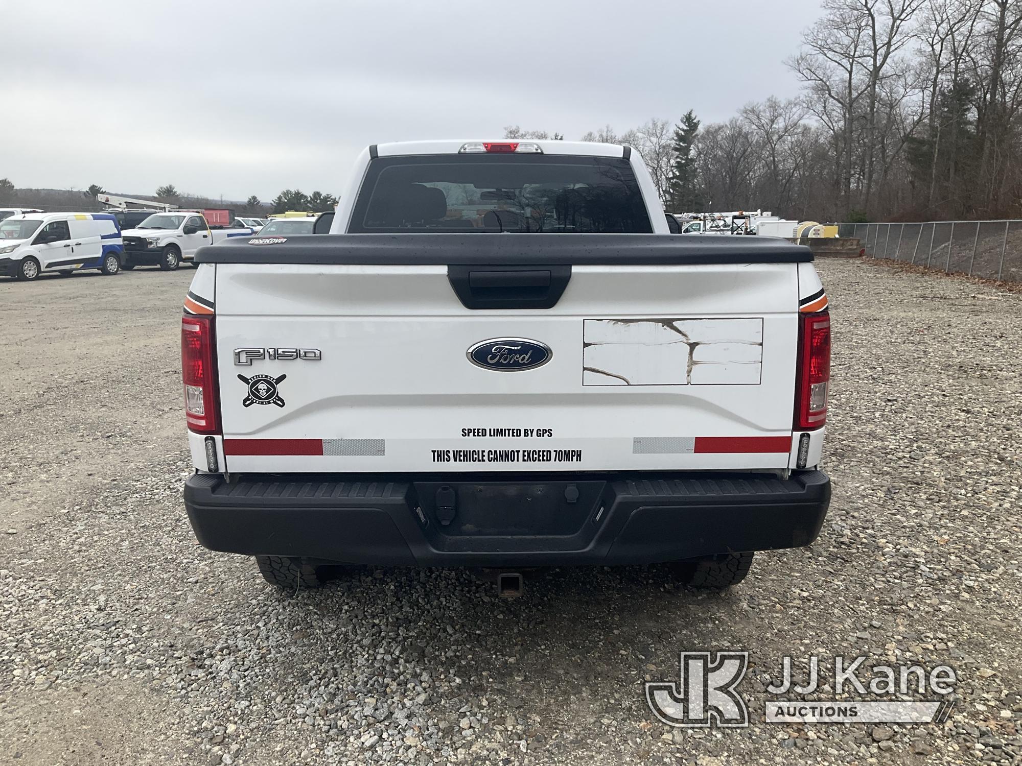 (Shrewsbury, MA) 2016 Ford F150 4x4 Extended-Cab Pickup Truck Runs & Moves) (Check Engine Light On,