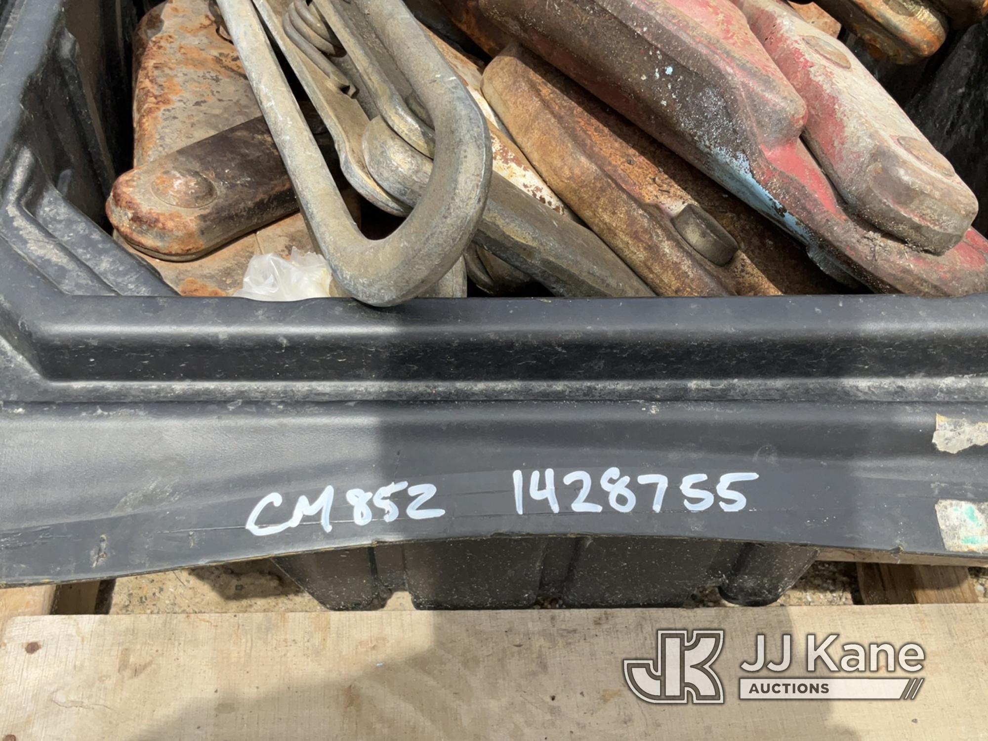 (Charlotte, MI) Assortment of Cable Grips NOTE: This unit is being sold AS IS/WHERE IS via Timed Auc