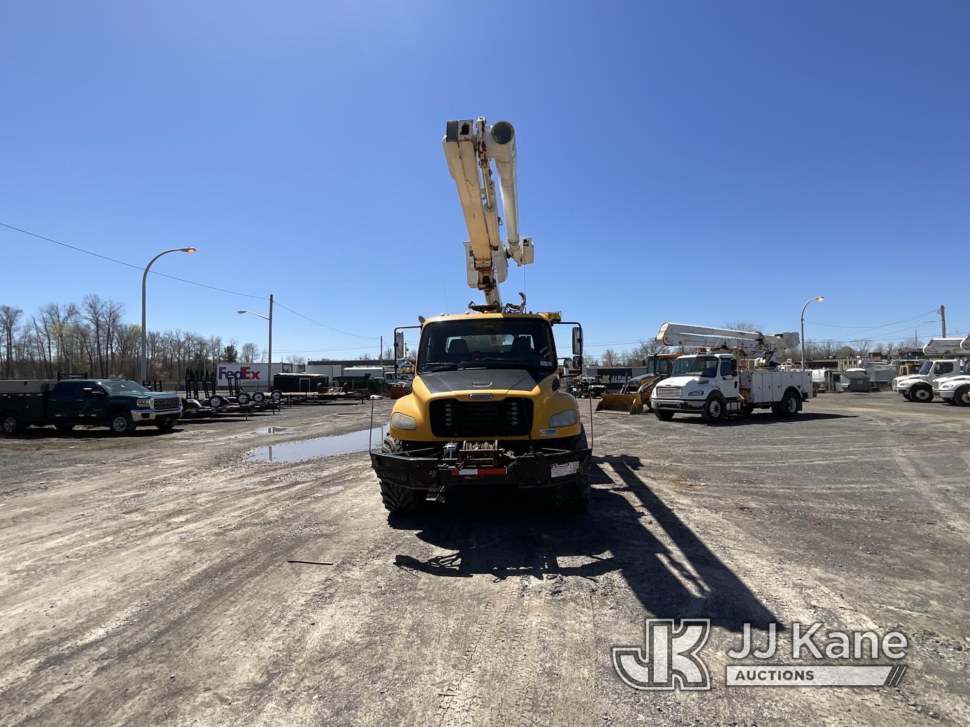 (Rome, NY) Altec L45M, Over-Center Material Handling Bucket Truck center mounted on 2006 Freightline