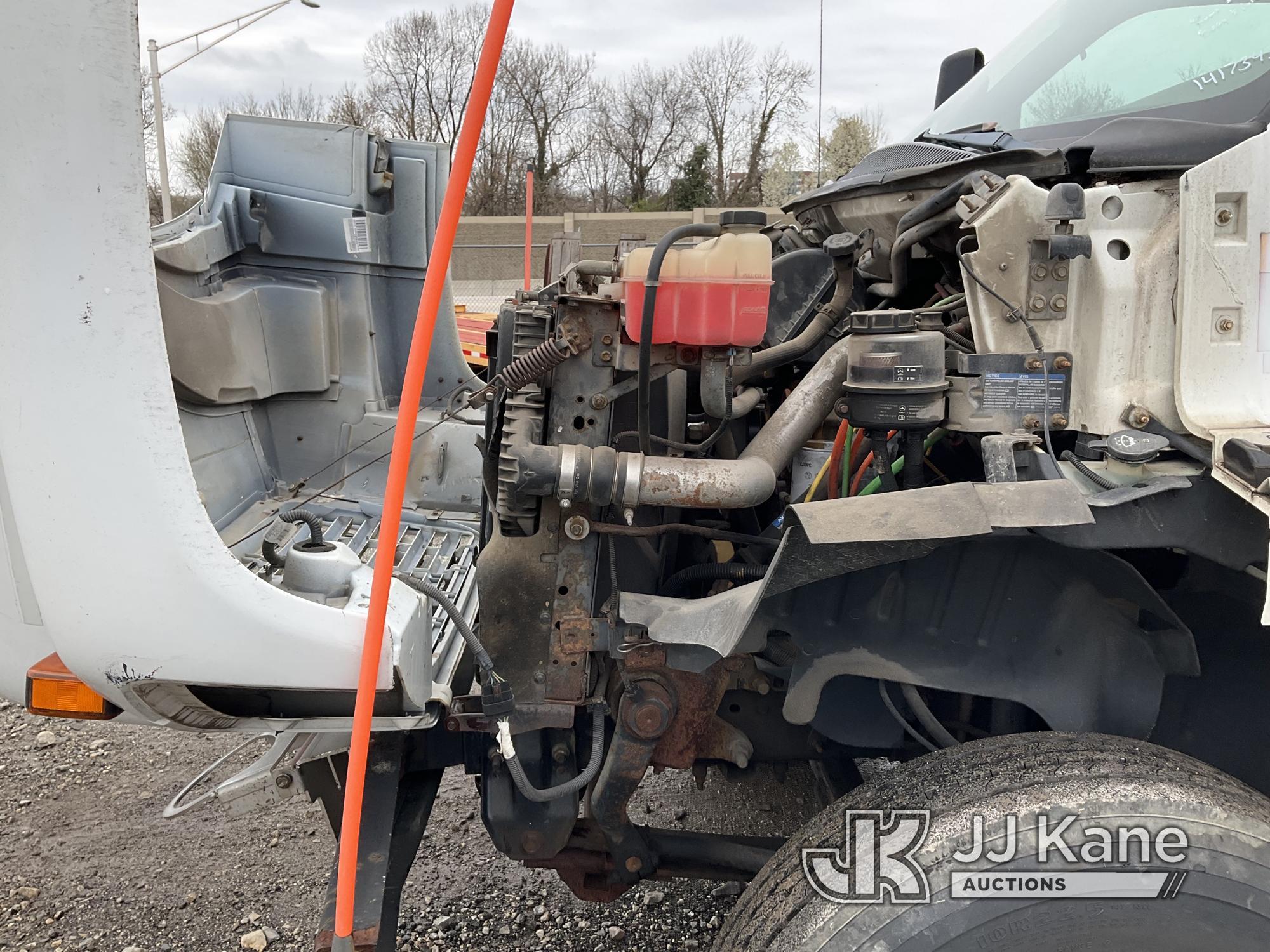 (Plymouth Meeting, PA) 2003 GMC C7500 Crew-Cab Enclosed Utility Truck Runs & Moves, Body & Rust Dama