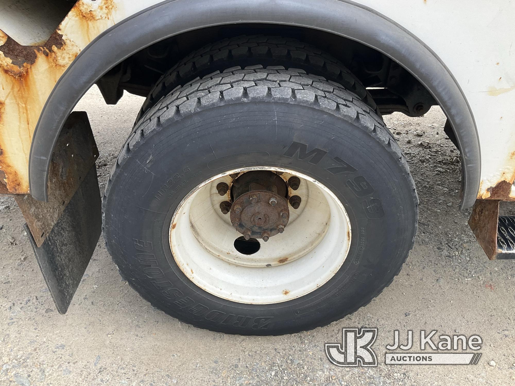 (Shrewsbury, MA) Altec AA55-MH, Material Handling Bucket Truck rear mounted on 2017 Freightliner M2-