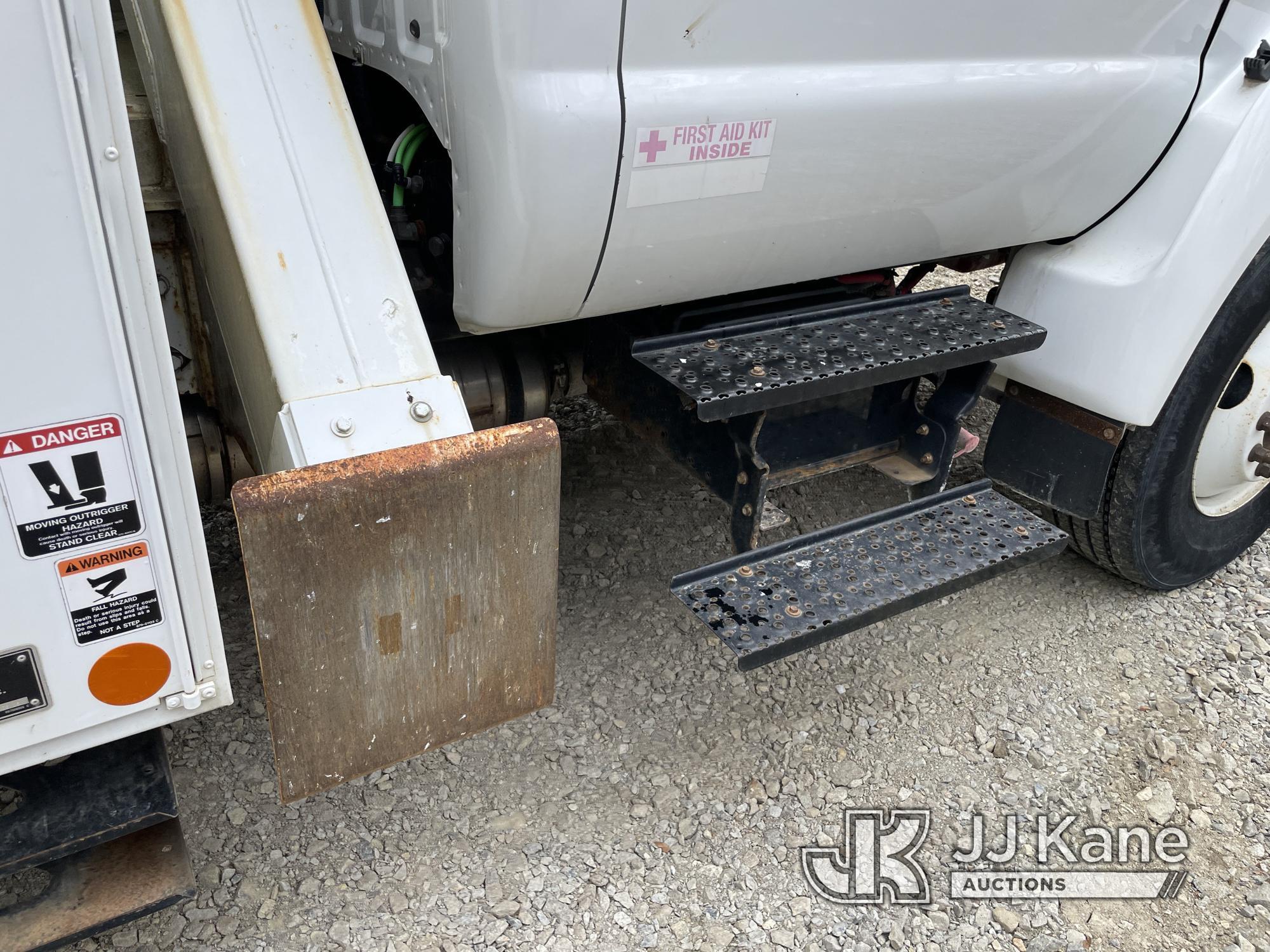 (Shrewsbury, MA) Altec DC47-TR, Digger Derrick rear mounted on 2015 Ford F750 Flatbed/Utility Truck