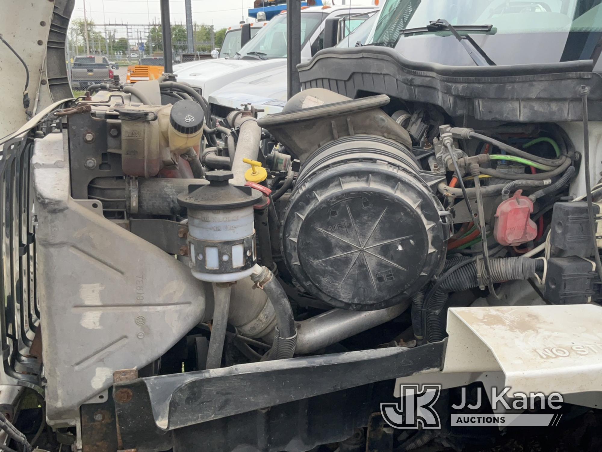 (Charlotte, MI) HiRanger 5FC-55, Bucket Truck rear mounted on 2010 International 7400 WORKStar T/A U