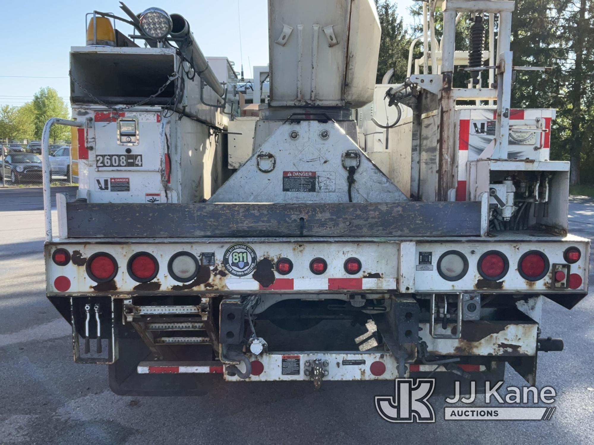 (Chester Springs, PA) Altec A55-OC, Material Handling Bucket Truck mounted on 2008 Freightliner M2 1