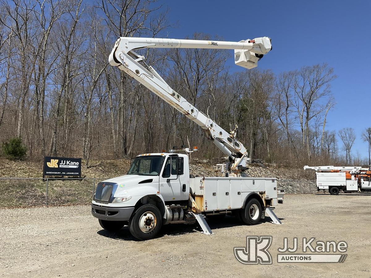 (Shrewsbury, MA) Altec AA55-MH, Material Handling Bucket Truck , 2018 International Durastar 4300 Ut