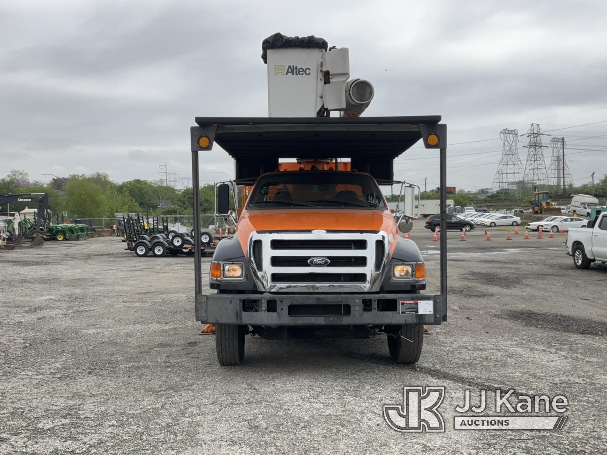 (Plymouth Meeting, PA) Altec LR760E70, Over-Center Elevator Bucket Truck mounted behind cab on 2013