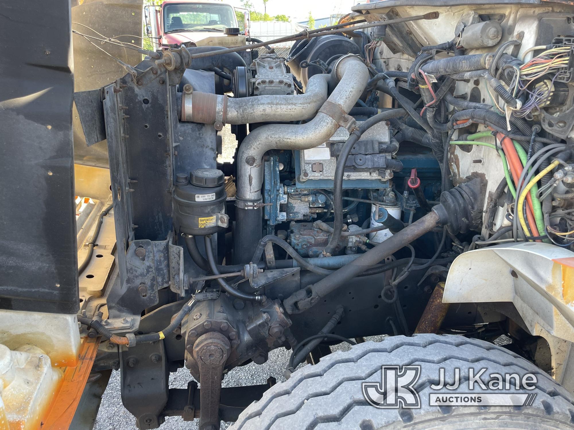 (Plymouth Meeting, PA) Versalift VST5000I, Articulating & Telescopic Bucket Truck mounted behind cab