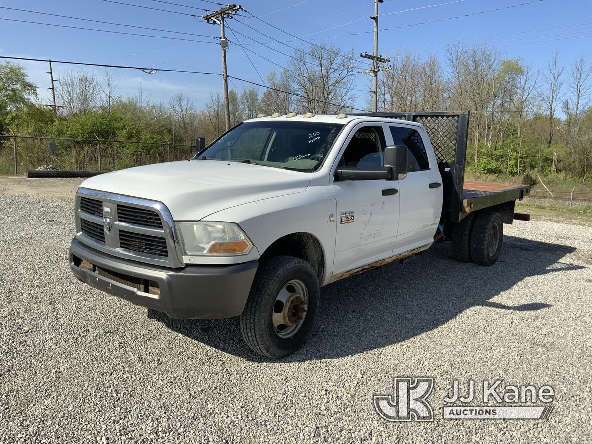 (Fort Wayne, IN) 2011 Dodge RAM W3500 4X4 Crew-Cab Flatbed Truck Runs & Moves) (Rust Damage