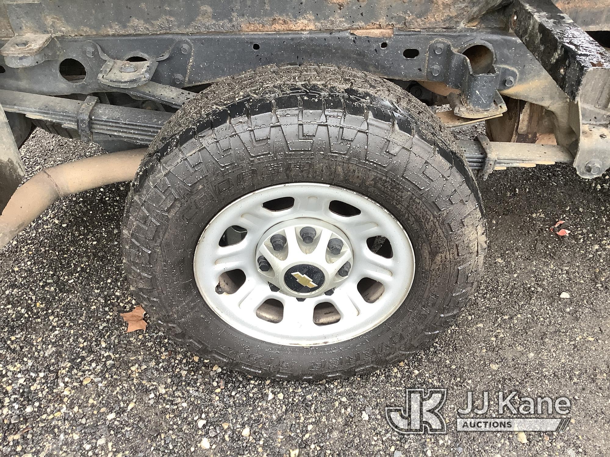 (Plymouth Meeting, PA) 2014 Chevrolet Silverado 3500HD 4x4 Dump Truck Runs Moves & Dump Operates, En