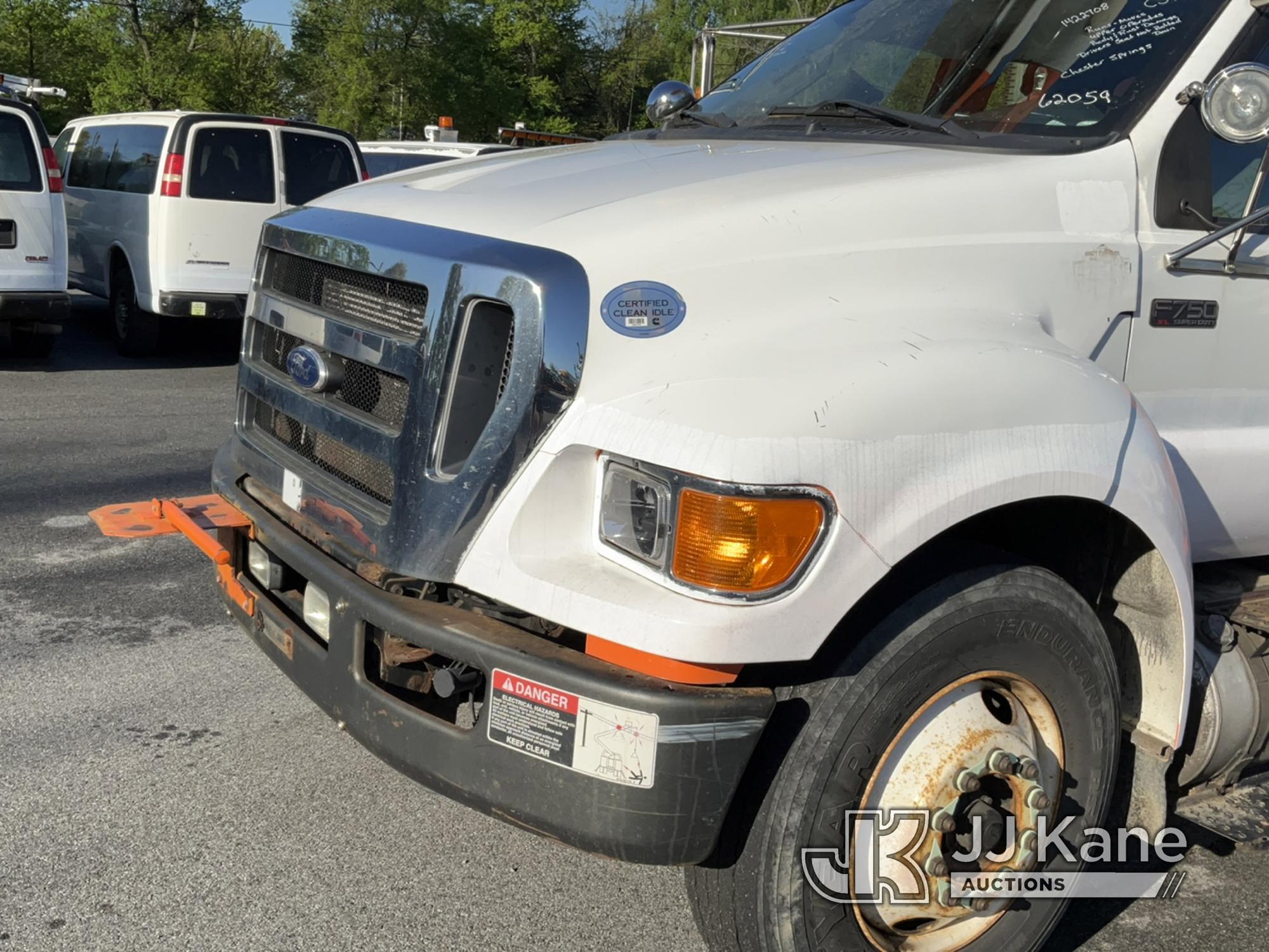 (Chester Springs, PA) Altec L42A, Over-Center Bucket Truck center mounted on 2011 Ford F750 Extended