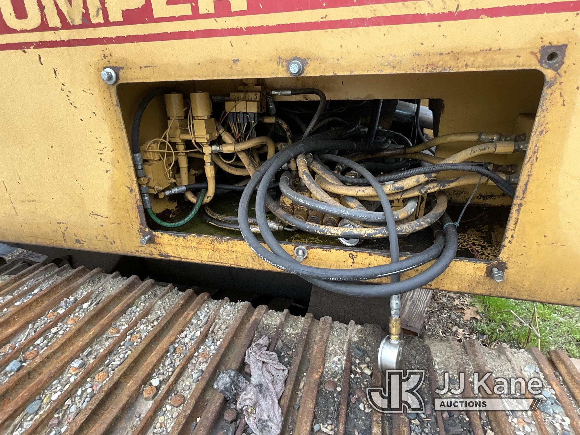 (Grand Rapids, MI) 2000 Rayco T175 Crawler Tractor Not Running, Condition Unknown) (Missing Parts) (