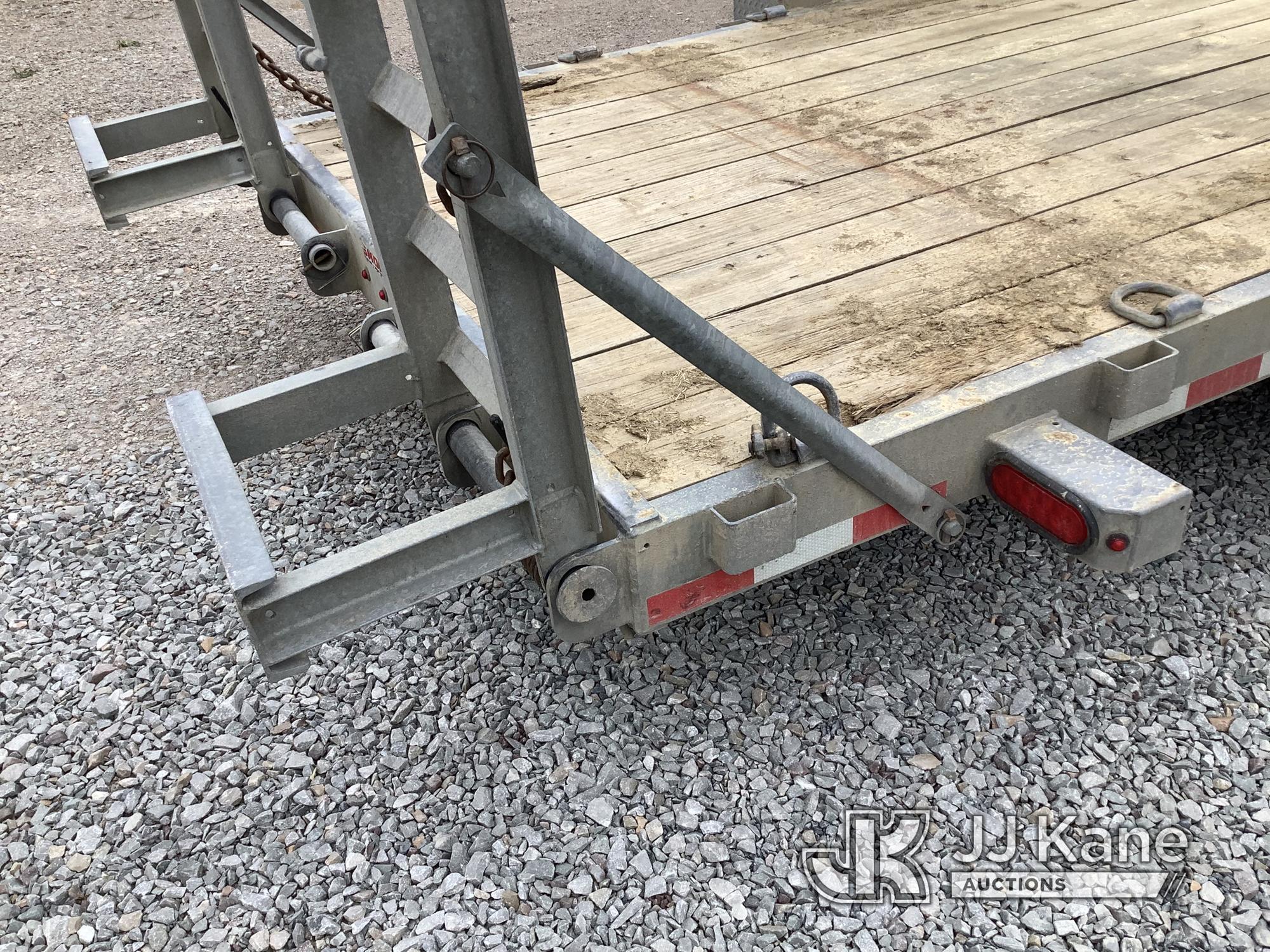 (Smock, PA) 2019 Cam Superline 7CAM20C T/A Galvanized Tagalong Equipment Trailer Broken Deck Board,