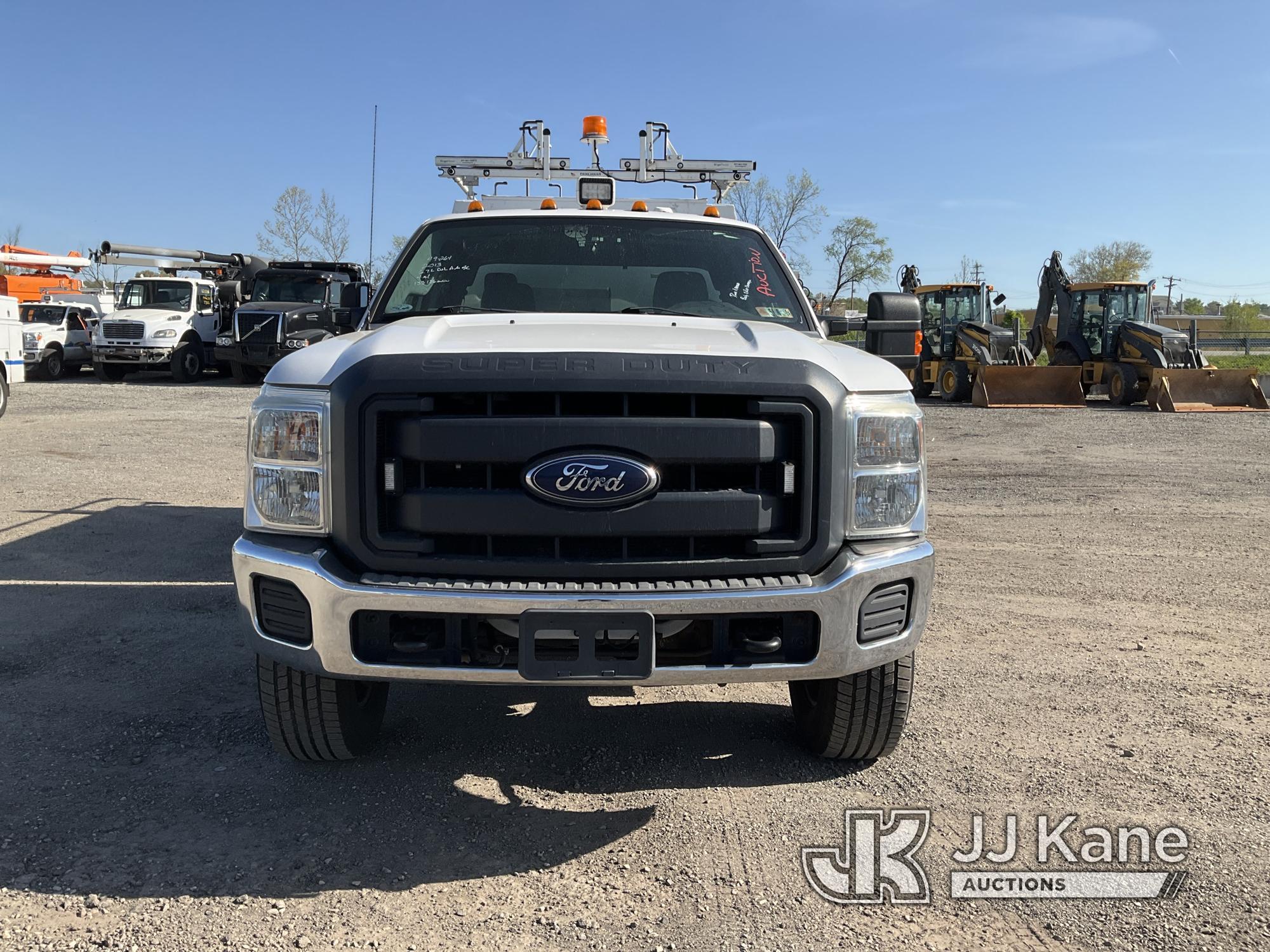 (Plymouth Meeting, PA) 2013 Ford F350 4x4 Extended-Cab Enclosed Service Truck Runs & Moves, Body & R