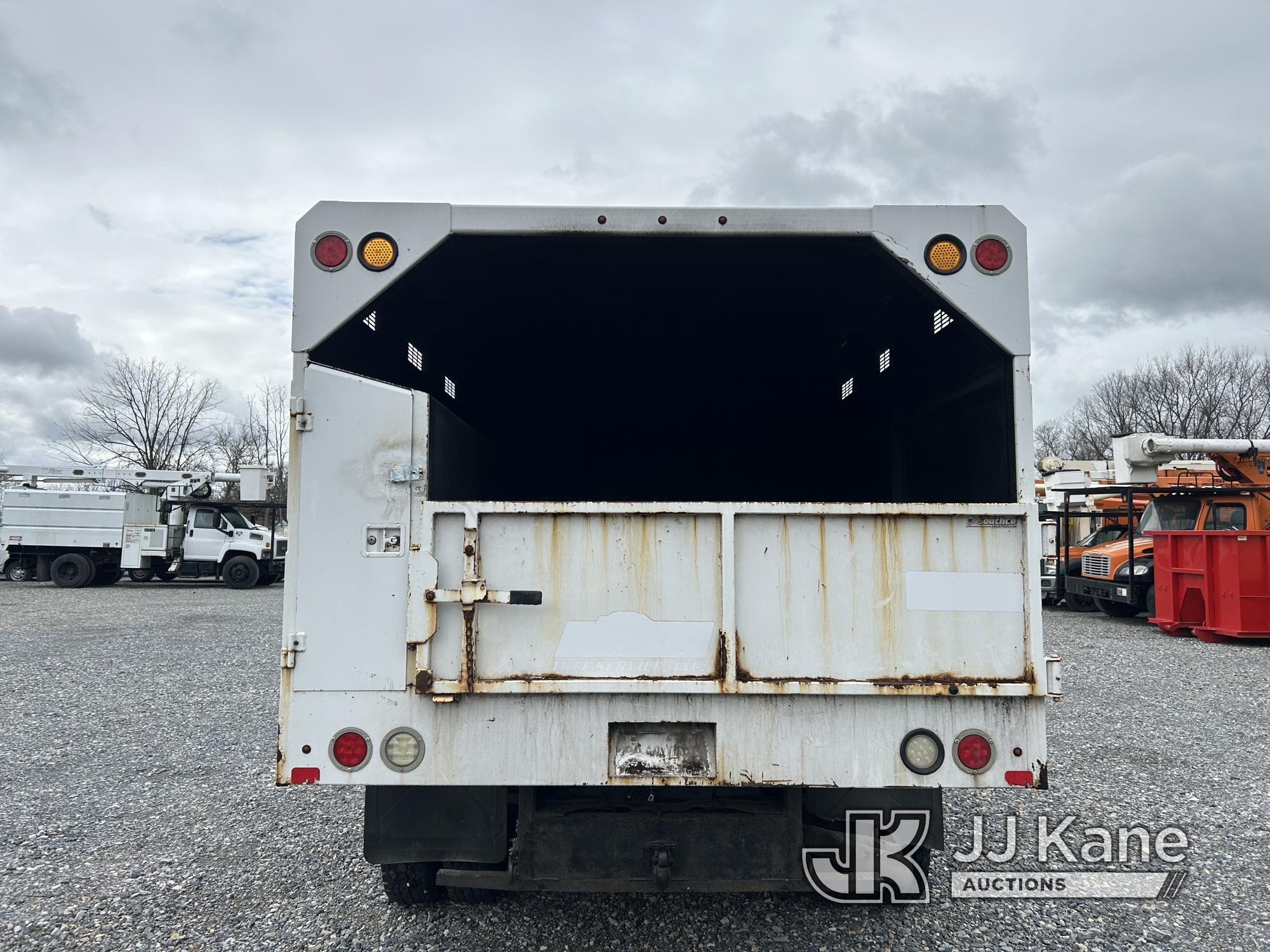 (Hagerstown, MD) 2015 Ford F550 4x4 Extended-Cab Chipper Dump Truck Runs & Moves, Dump Not Operating