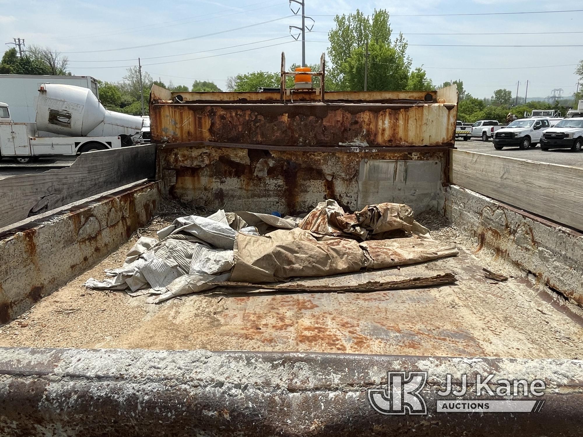 (Plymouth Meeting, PA) 2009 Ford F550 4x4 Crew-Cab Dump Truck Runs Moves & Dump Operates, Body & Rus