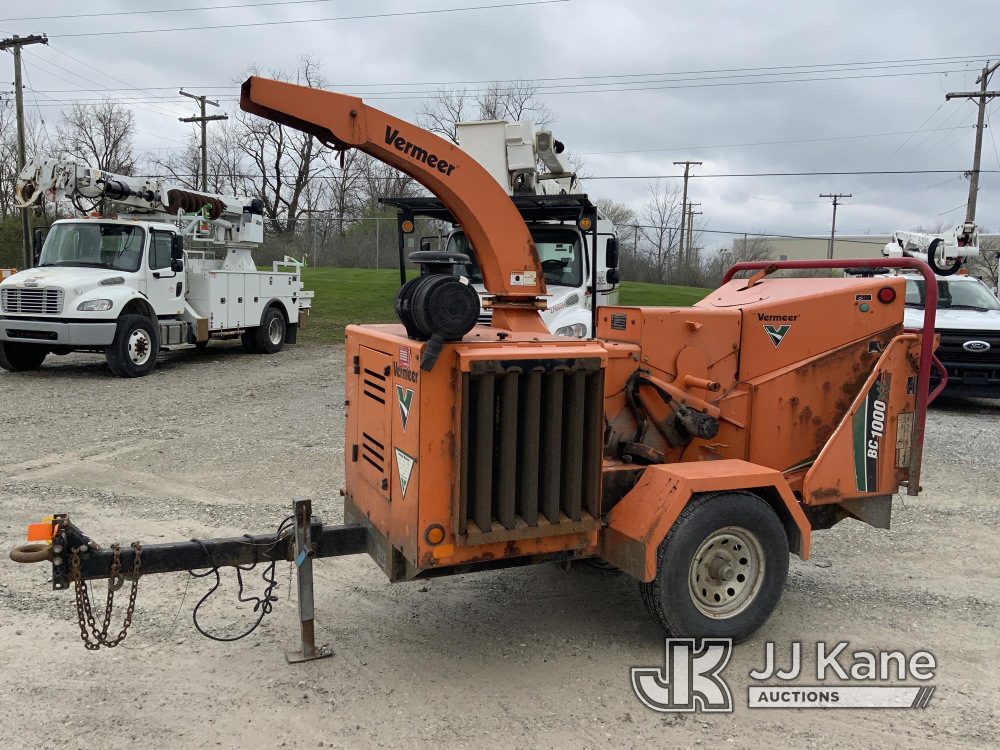 (Fort Wayne, IN) 2014 Vermeer BC1000XL Chipper (12in Drum), trailer mtd. Not Running, Condition Unkn