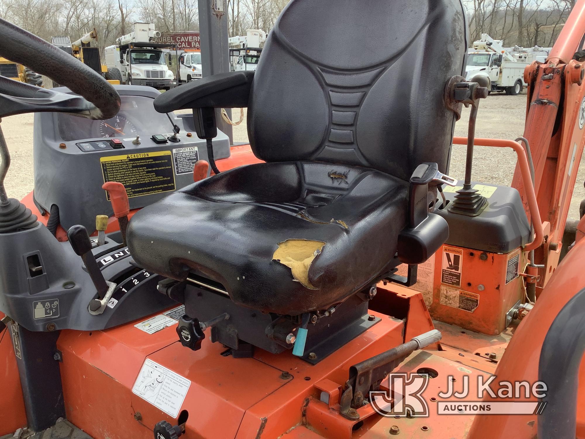 (Smock, PA) 2015 Kubota L45 Mini Tractor Loader Backhoe Runs, Moves & Operates