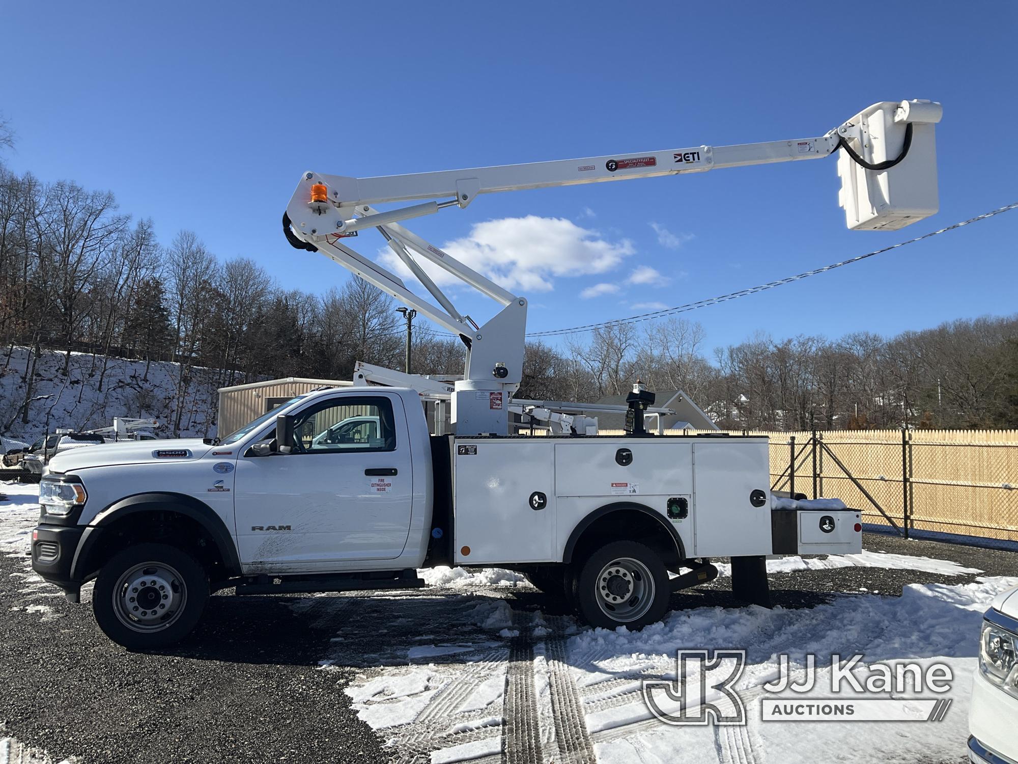 (Kings Park, NY) ETI ETC35SNT, Articulating & Telescopic Non-Insulated Bucket Truck mounted behind c