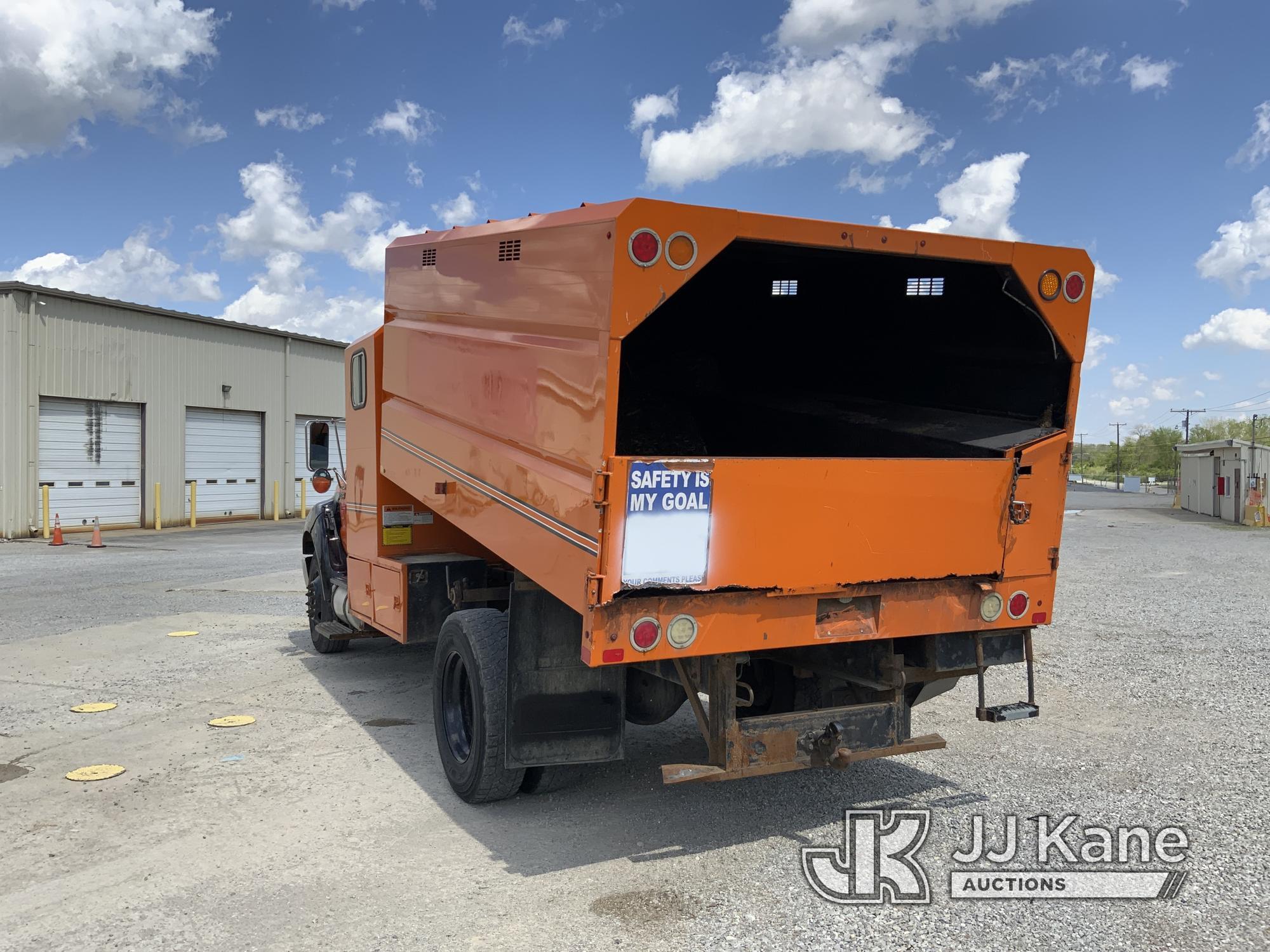 (Fort Wayne, IN) 2013 Ford F750 Chipper Dump Truck Runs, Moves & Operates) (PTO Cable Partially Seiz