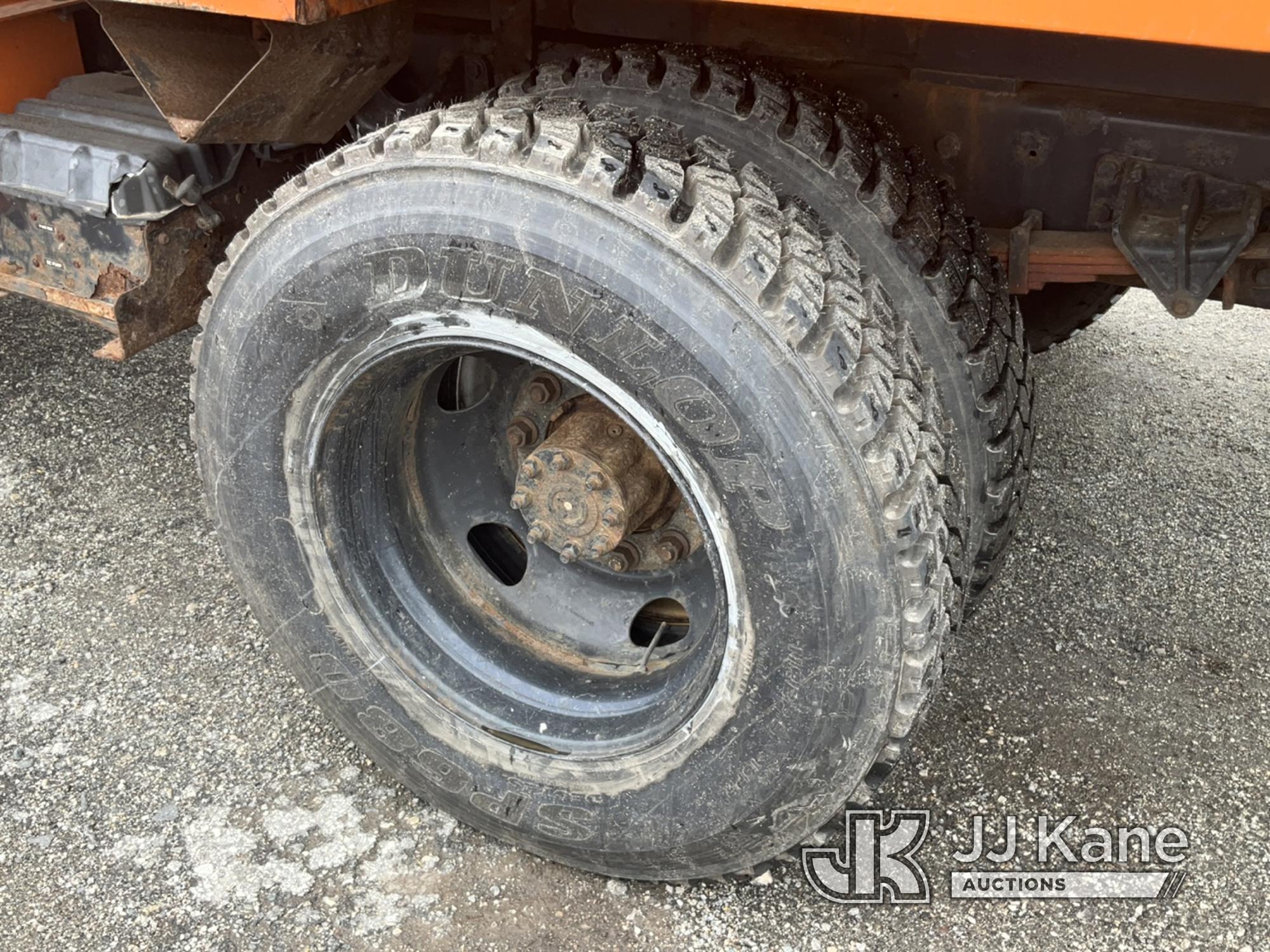 (Plymouth Meeting, PA) Altec LR760E70, Over-Center Elevator Bucket Truck mounted behind cab on 2013