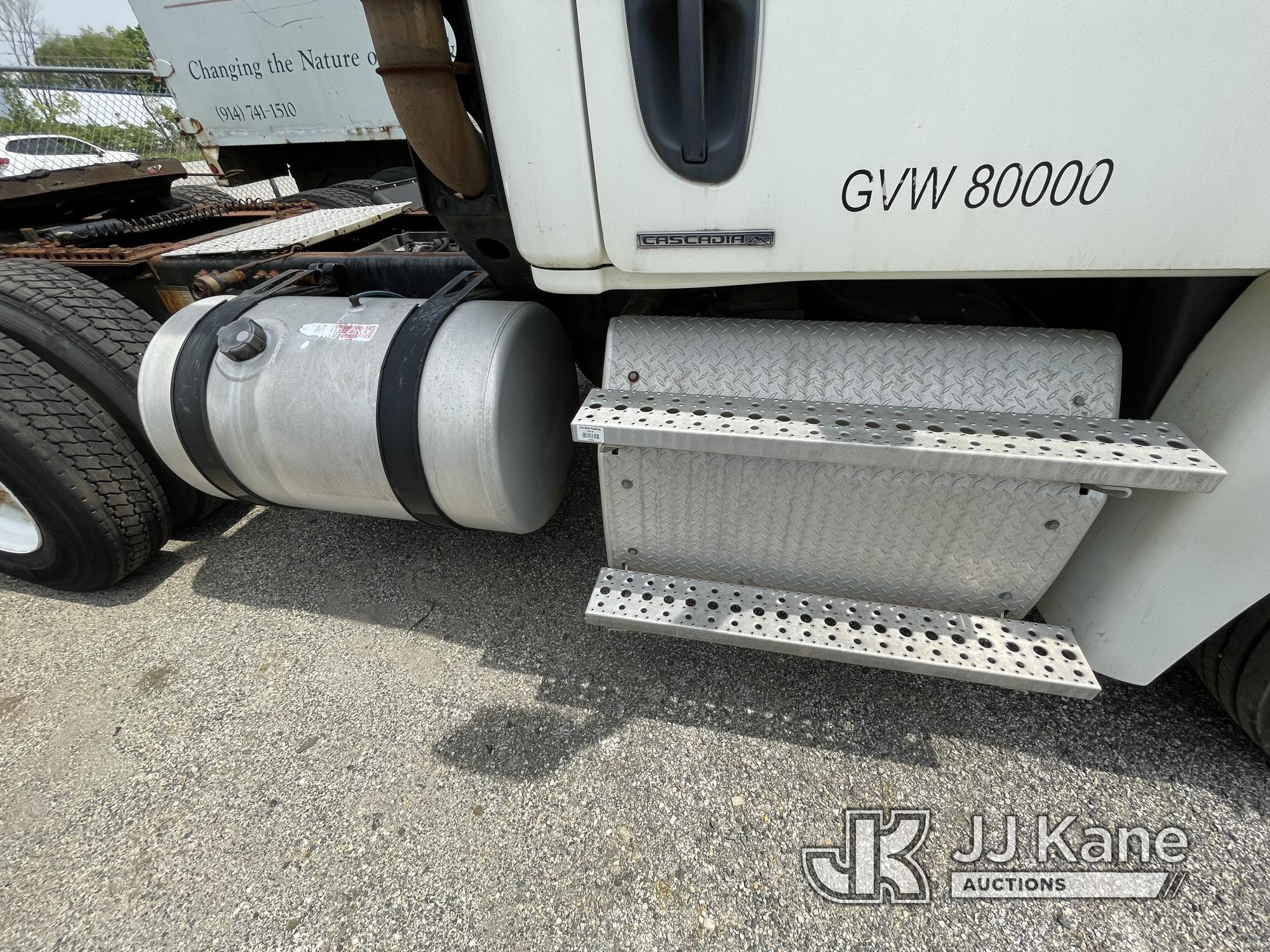 (Plymouth Meeting, PA) 2011 Freightliner Cascadia 125 T/A Truck Tractor Runs, Will Not Move Not Buil