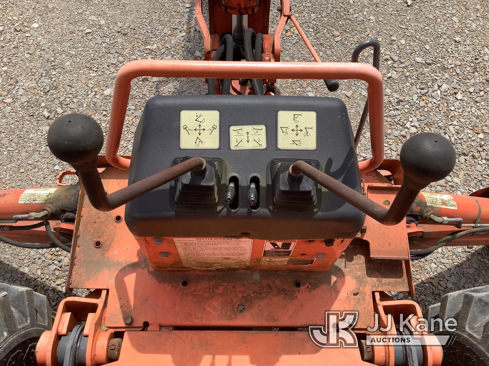 (Smock, PA) 2015 Kubota L45 Mini Tractor Loader Backhoe Runs, Moves & Operates