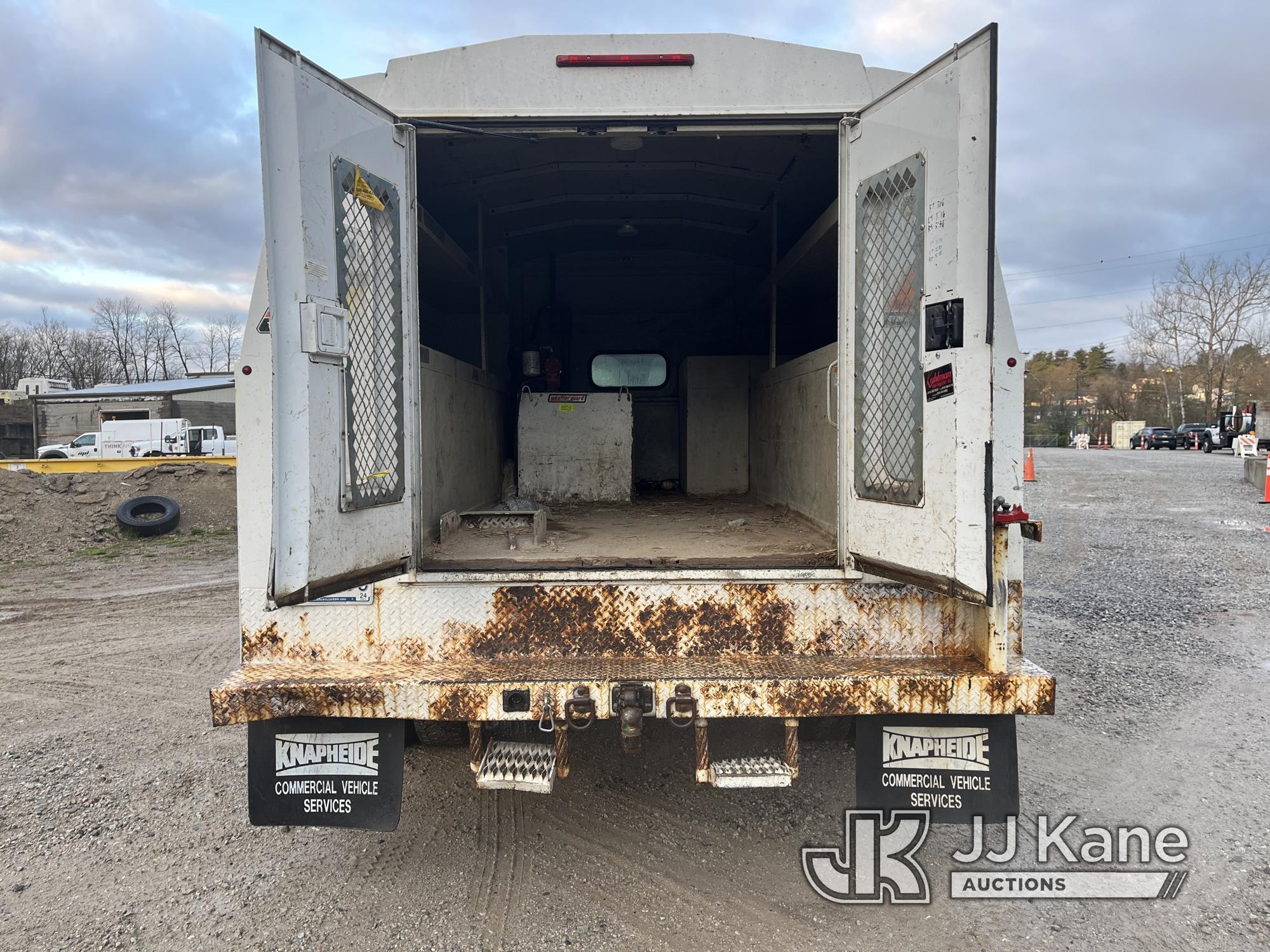 (Houston, PA) 2016 Ford F450 Enclosed High-Top Service Truck Runs & Moves, Check Engine Light On, Re