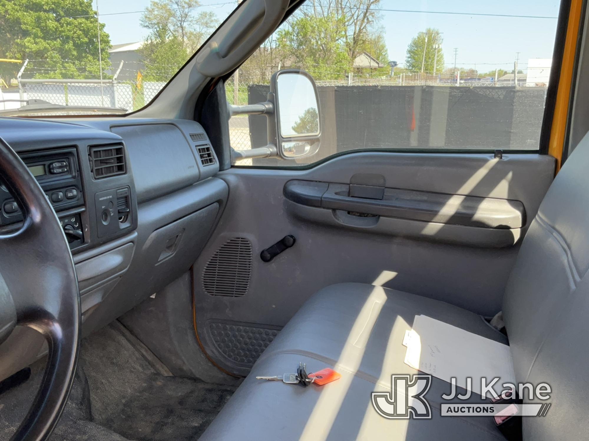 (Charlotte, MI) 2004 Ford F550 Flatbed/Service Truck Runs, Moves, Rust, Seller States: Newer Transmi