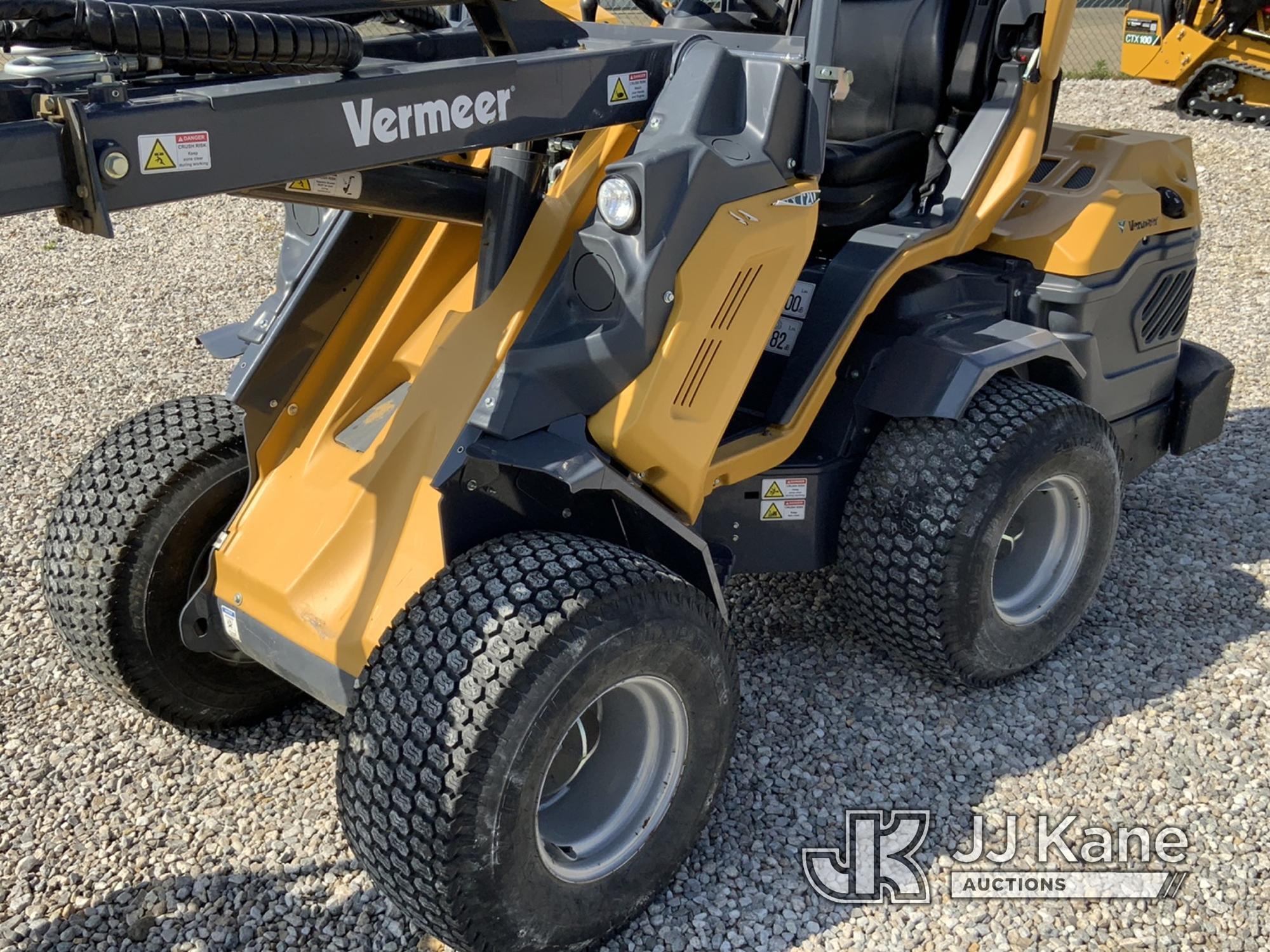 (Newburgh, IN) 2022 Vermeer ATX720 Compact Articulated Loader Runs & Operates) (Wrench Light On