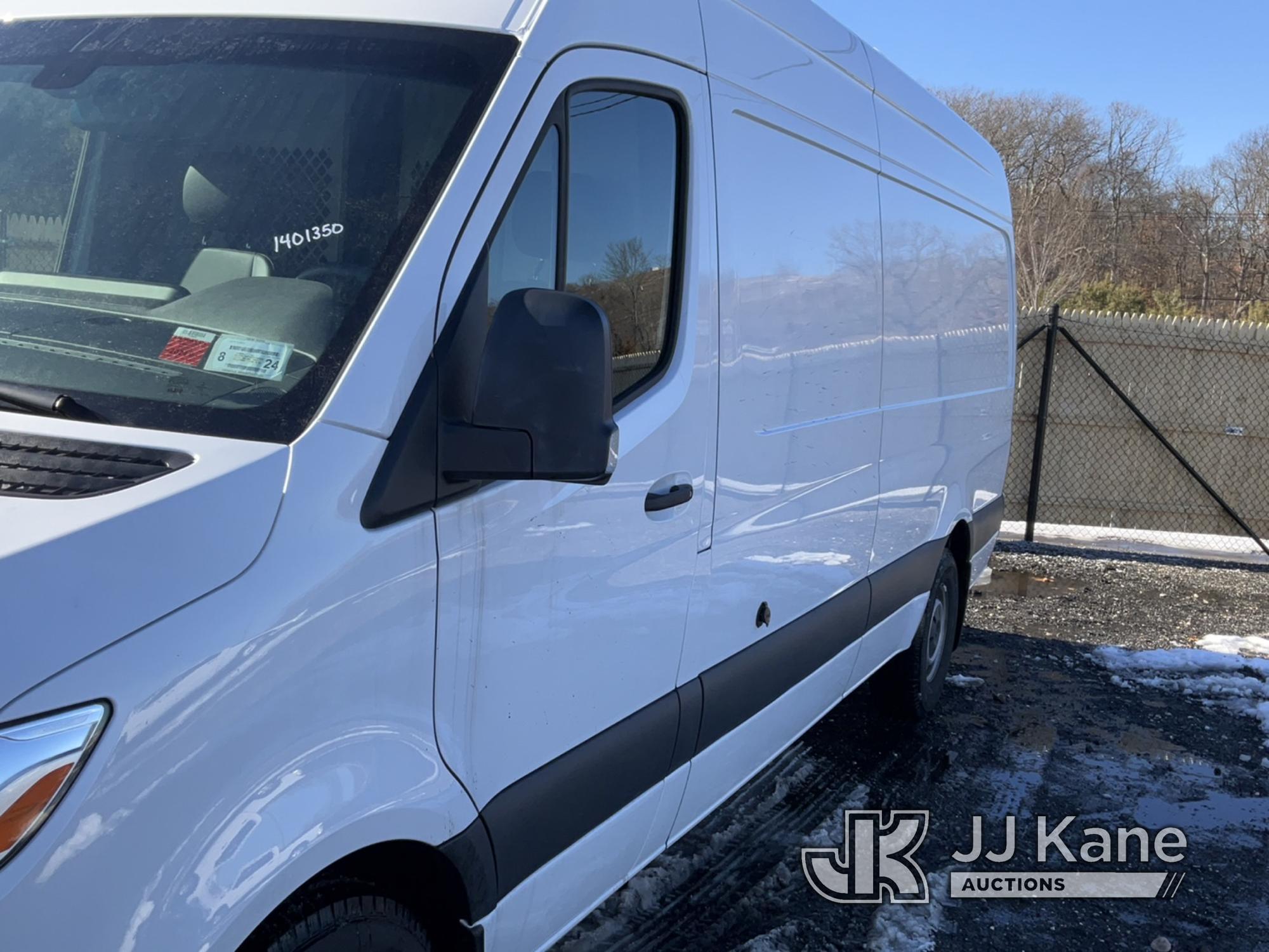 (Kings Park, NY) 2022 Mercedes-Benz Sprinter 2500 Cable Splicing Van Runs & Moves) (Inspection and R