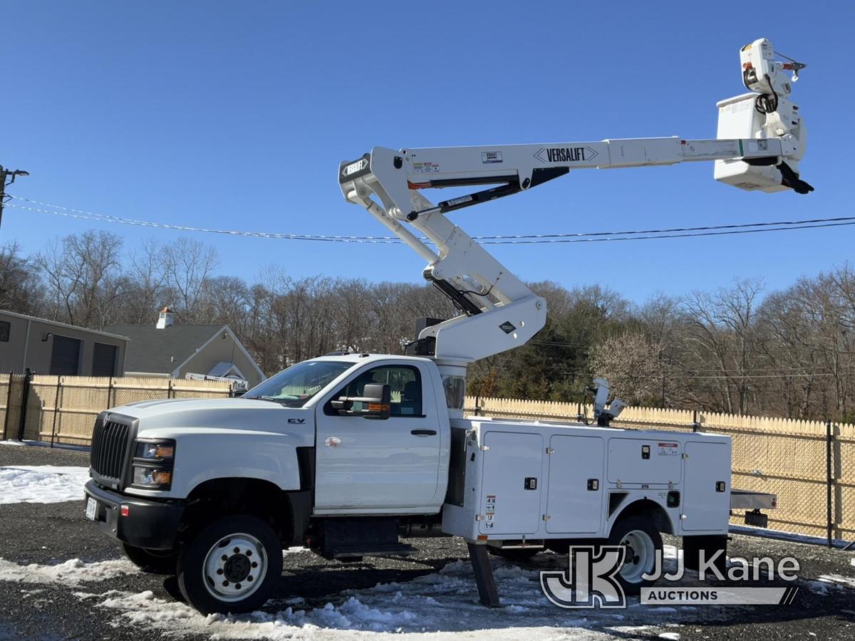 (Kings Park, NY) Versalift VST-40I, Articulating & Telescopic Material Handling Bucket Truck mounted