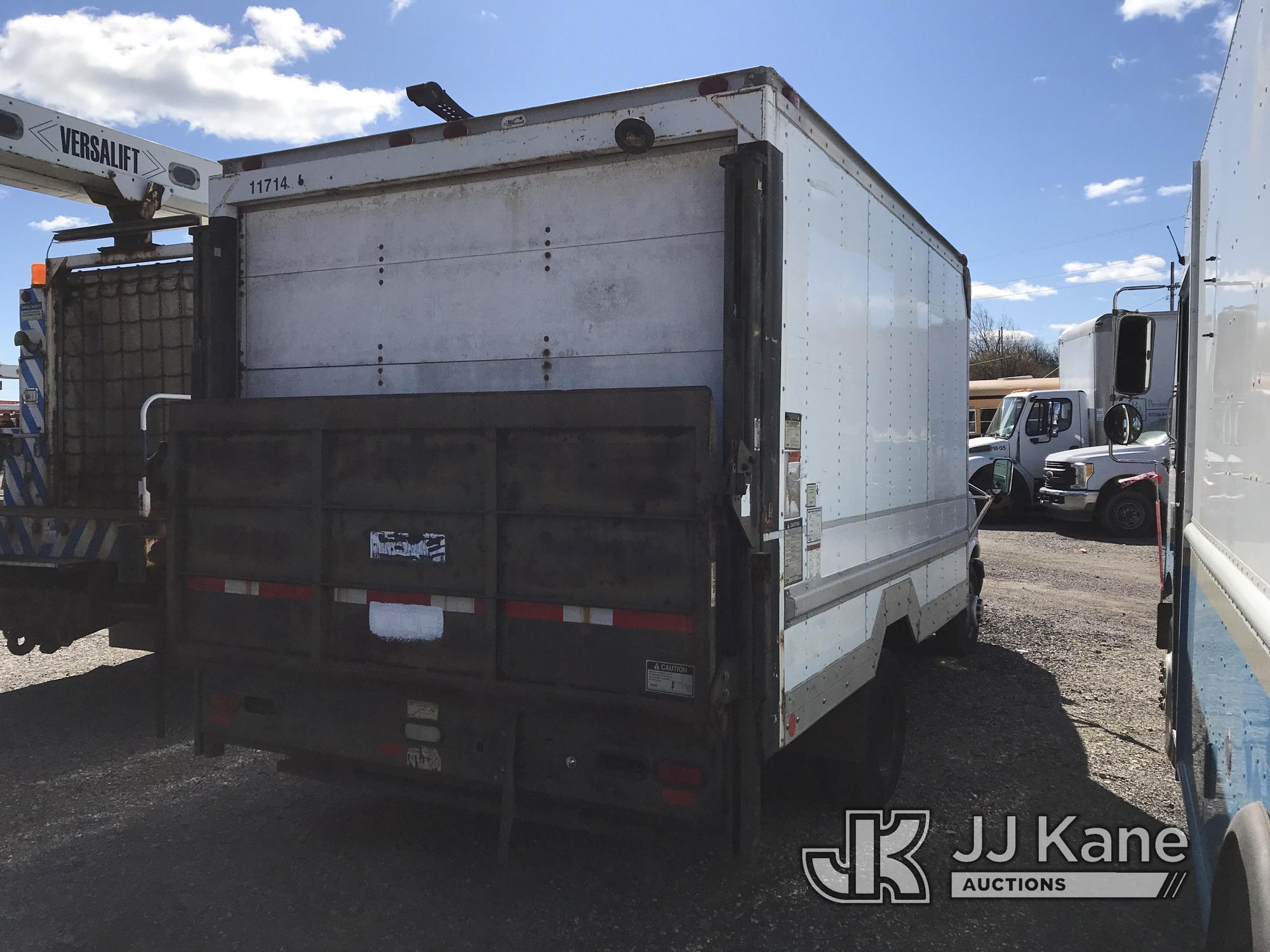 (Plymouth Meeting, PA) 2003 GMC Savana G3500 Cutaway Van Body Truck Runs & Moves, Engine Light On, L