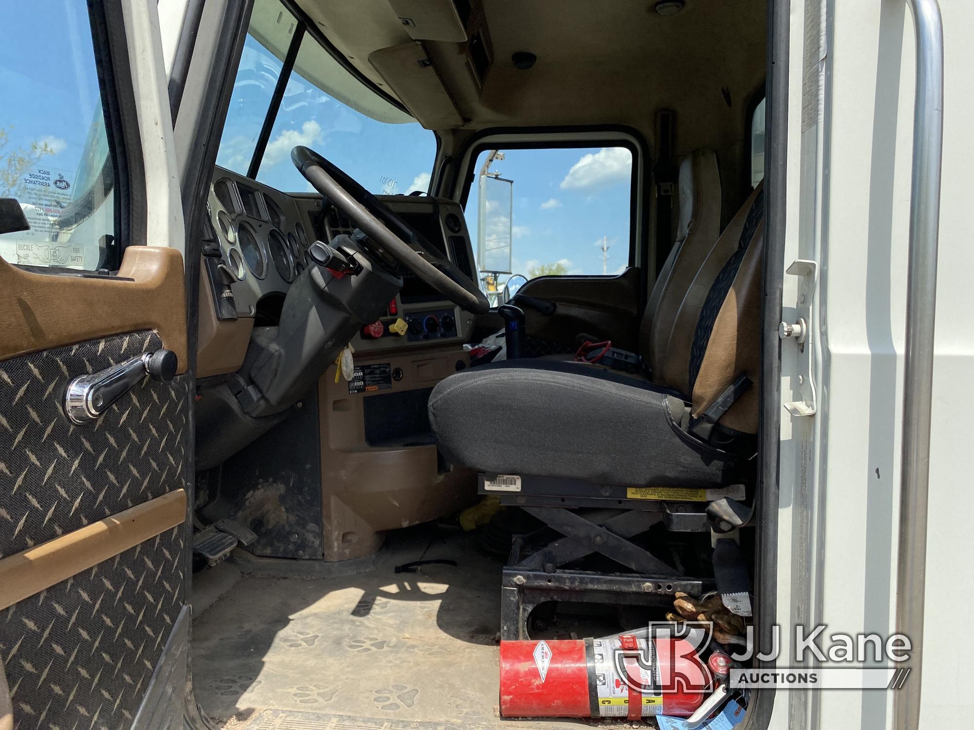 (Plymouth Meeting, PA) 2007 Mack CTP713 Tri-Axle Dump Truck Runs Moves & Dump Operates, Body & Rust