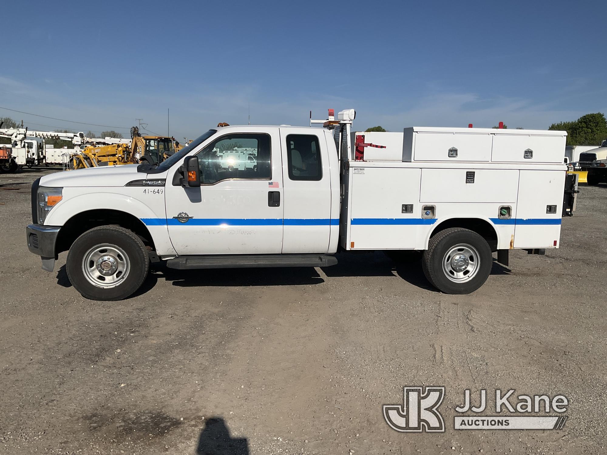 (Plymouth Meeting, PA) 2013 Ford F350 4x4 Extended-Cab Service Truck Runs & Moves, Missing Rear Seat