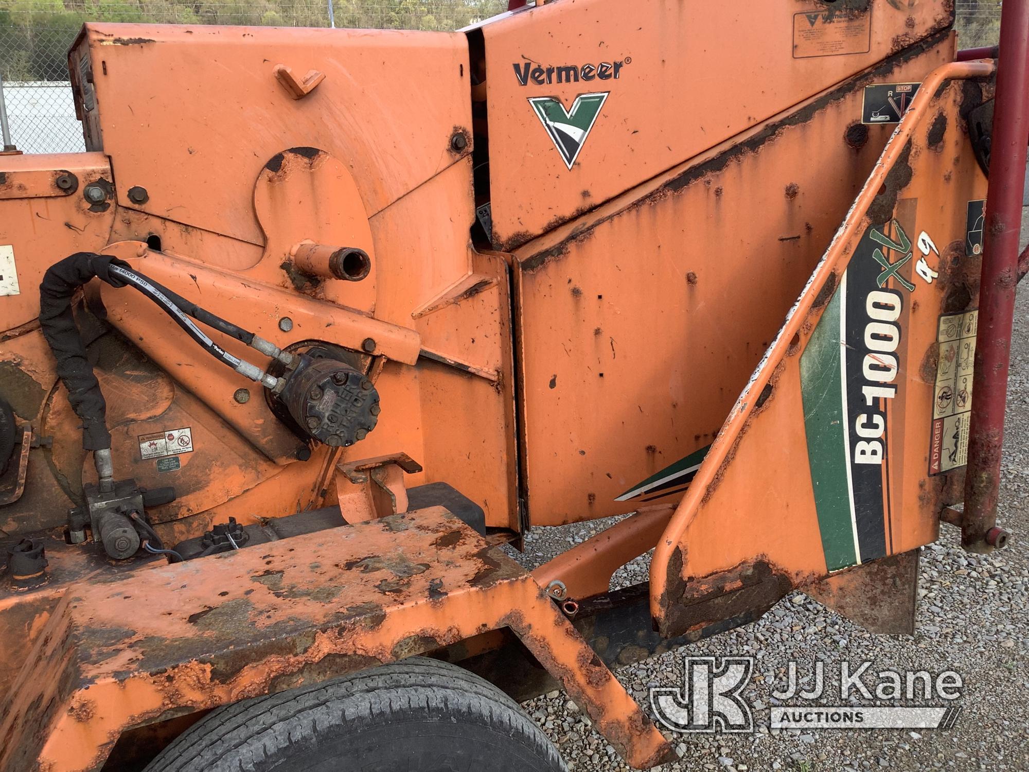 (Smock, PA) 2013 Vermeer BC1000XL Portable Chipper (12in Drum) No Title, Not Running, Operational Co