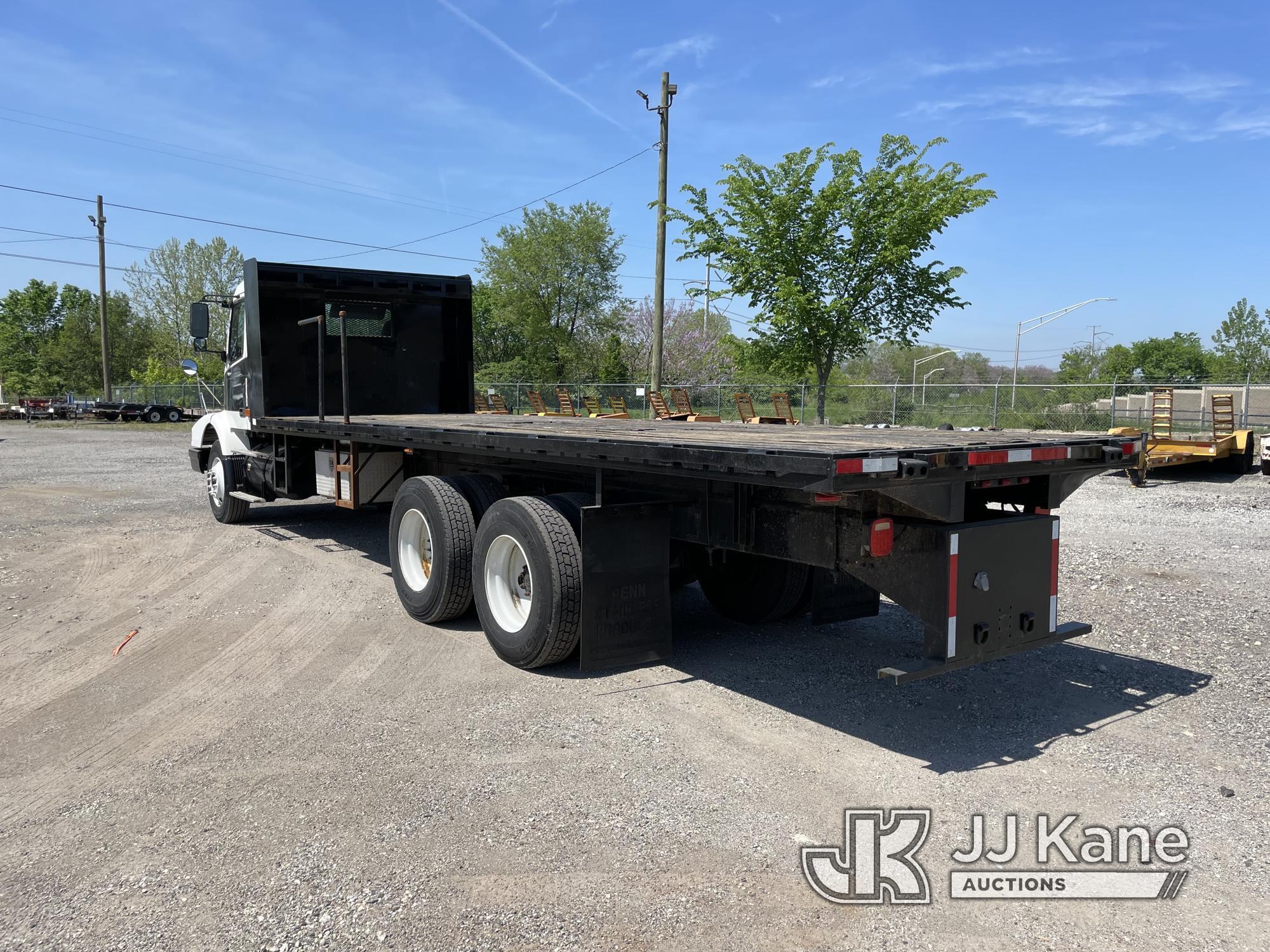 (Plymouth Meeting, PA) 2007 Volvo VHD T/A Flatbed Truck Runs & Moves, Body & Rust Damage