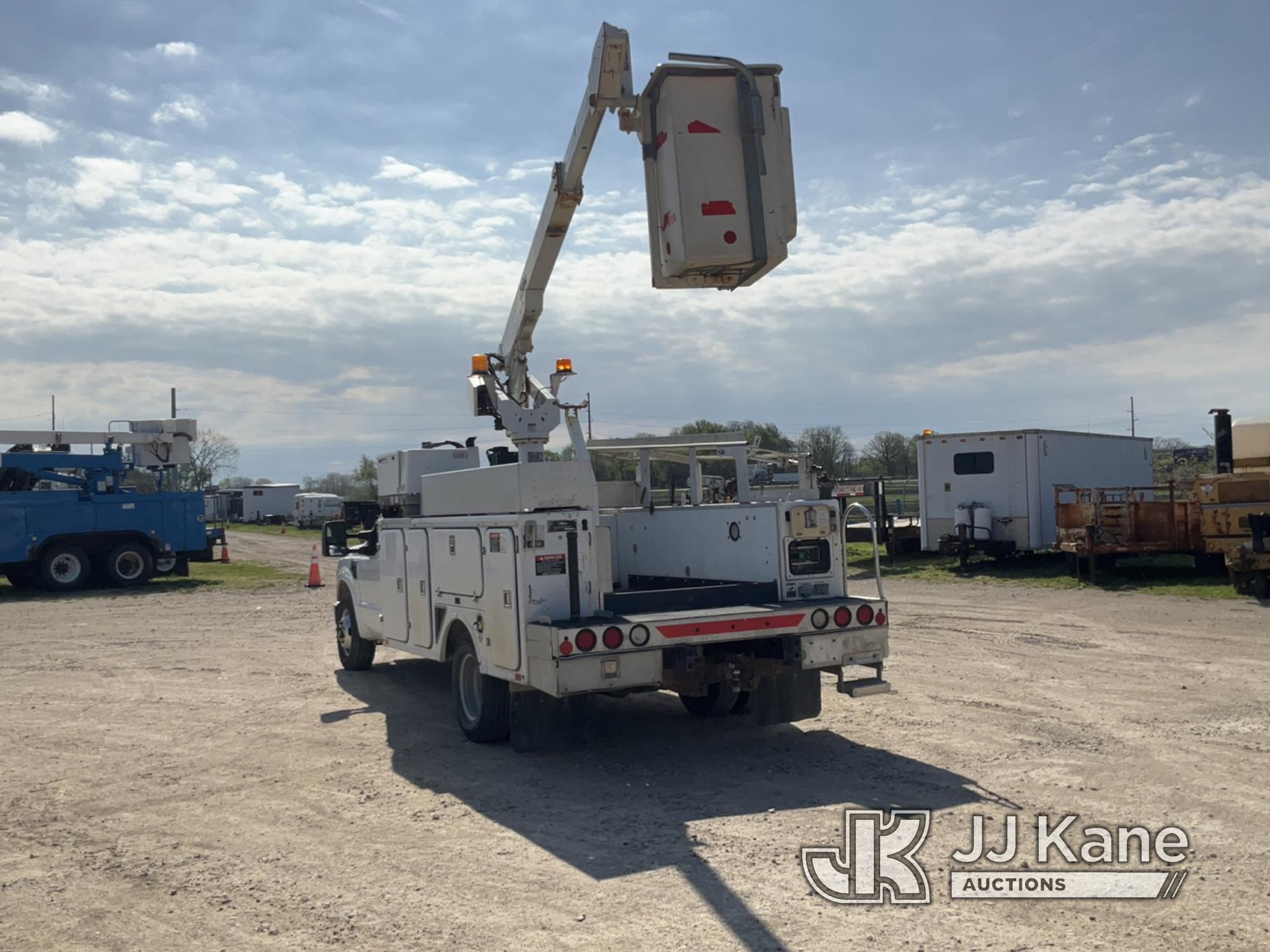 (Charlotte, MI) Altec AT200-A, Articulating & Telescopic Non-Insulated Cable Placing Bucket Truck mo