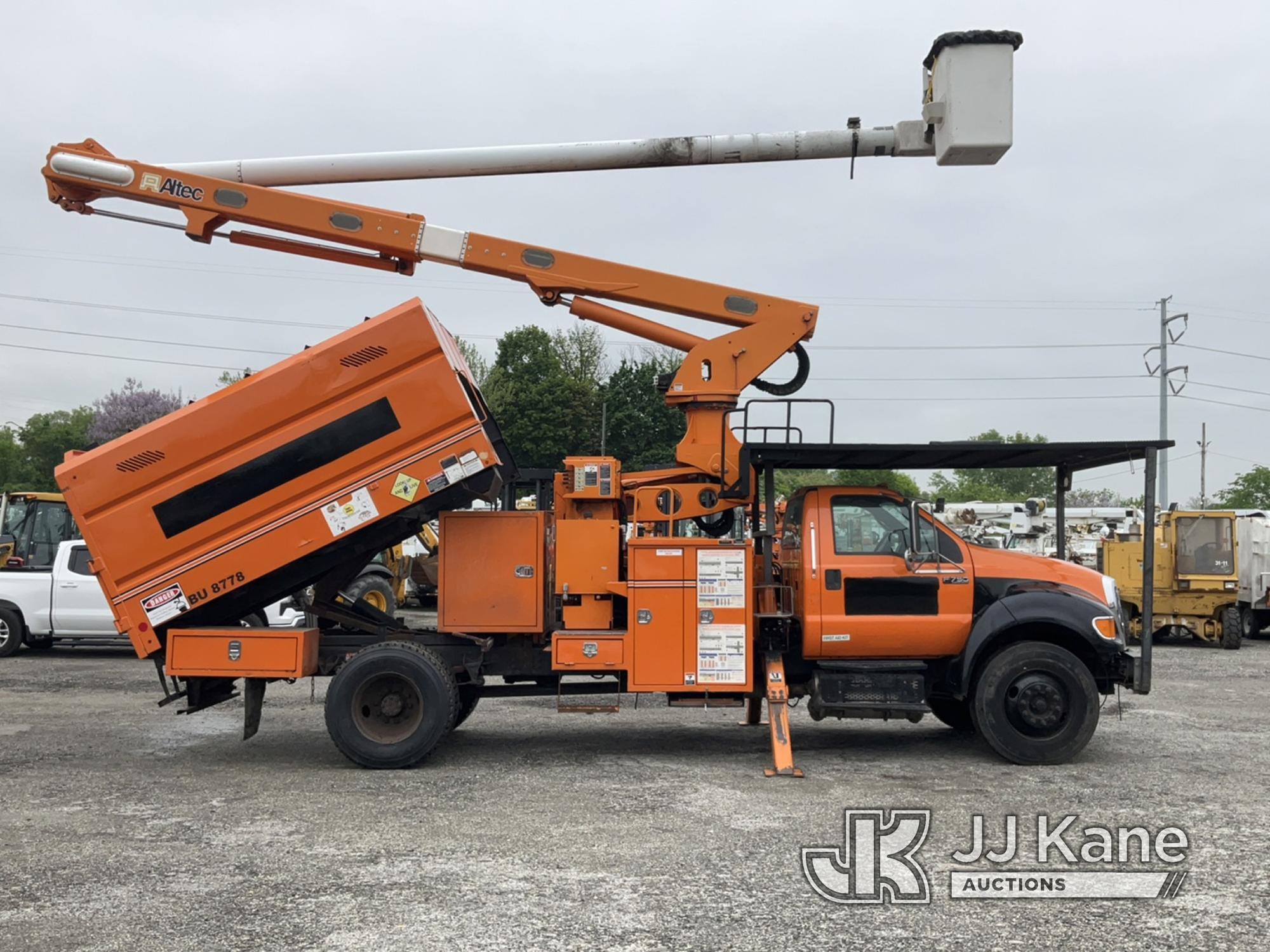 (Plymouth Meeting, PA) Altec LR760E70, Over-Center Elevator Bucket Truck mounted behind cab on 2013