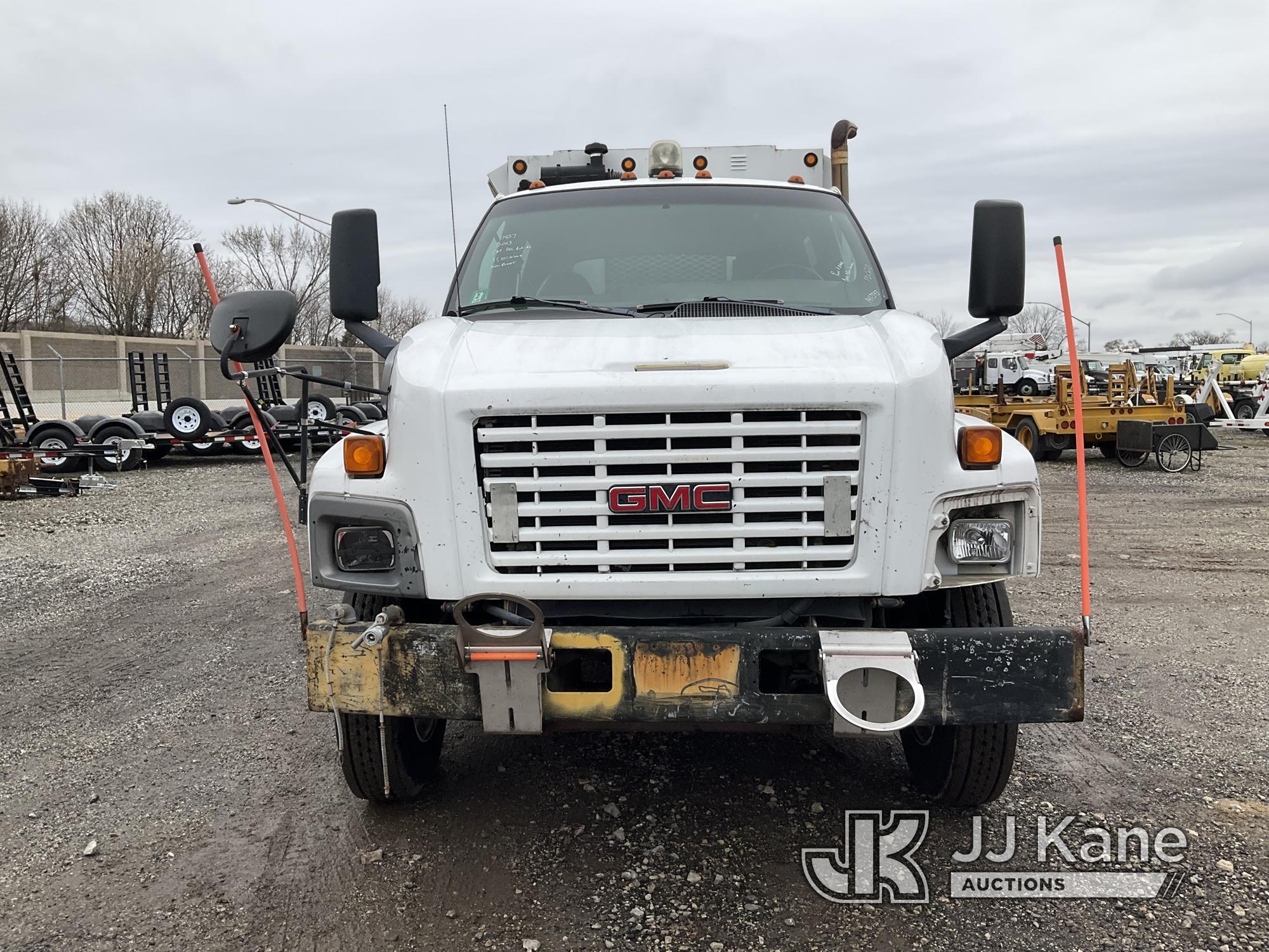 (Plymouth Meeting, PA) 2003 GMC C7500 Crew-Cab Enclosed Utility Truck Runs & Moves, Body & Rust Dama