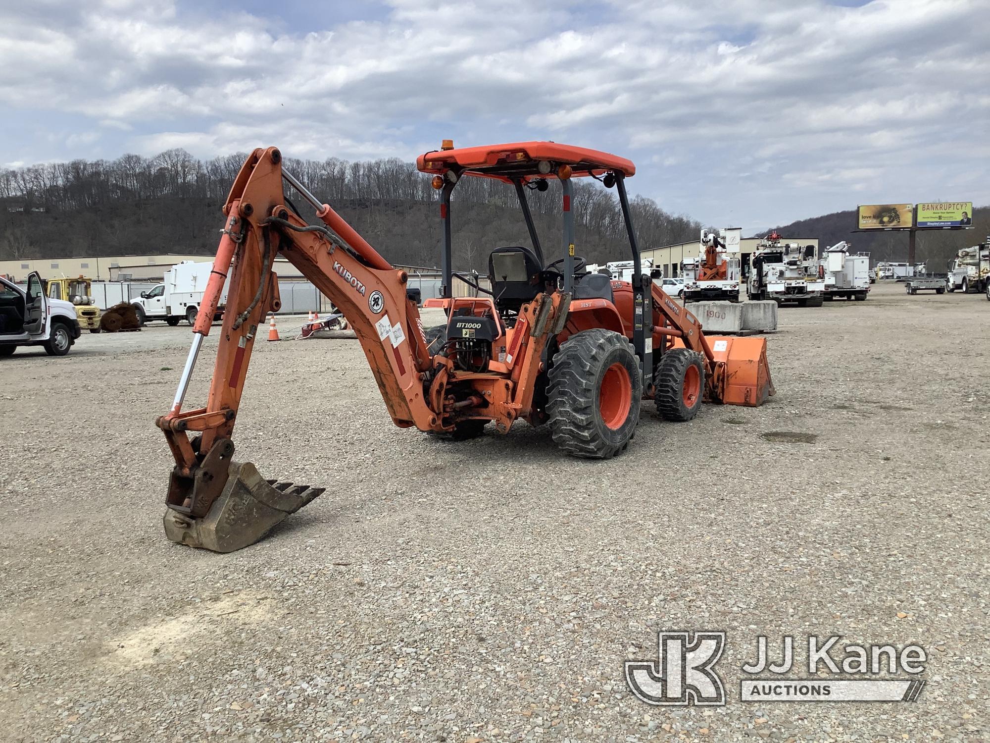 (Smock, PA) 2015 Kubota L45 Mini Tractor Loader Backhoe Runs, Moves & Operates