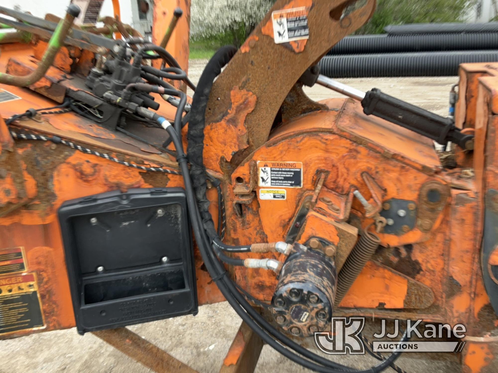 (Charlotte, MI) 2015 Altec DRM12 Chipper (12in Drum) Not Running, Cranks with Jump. Seller States: N