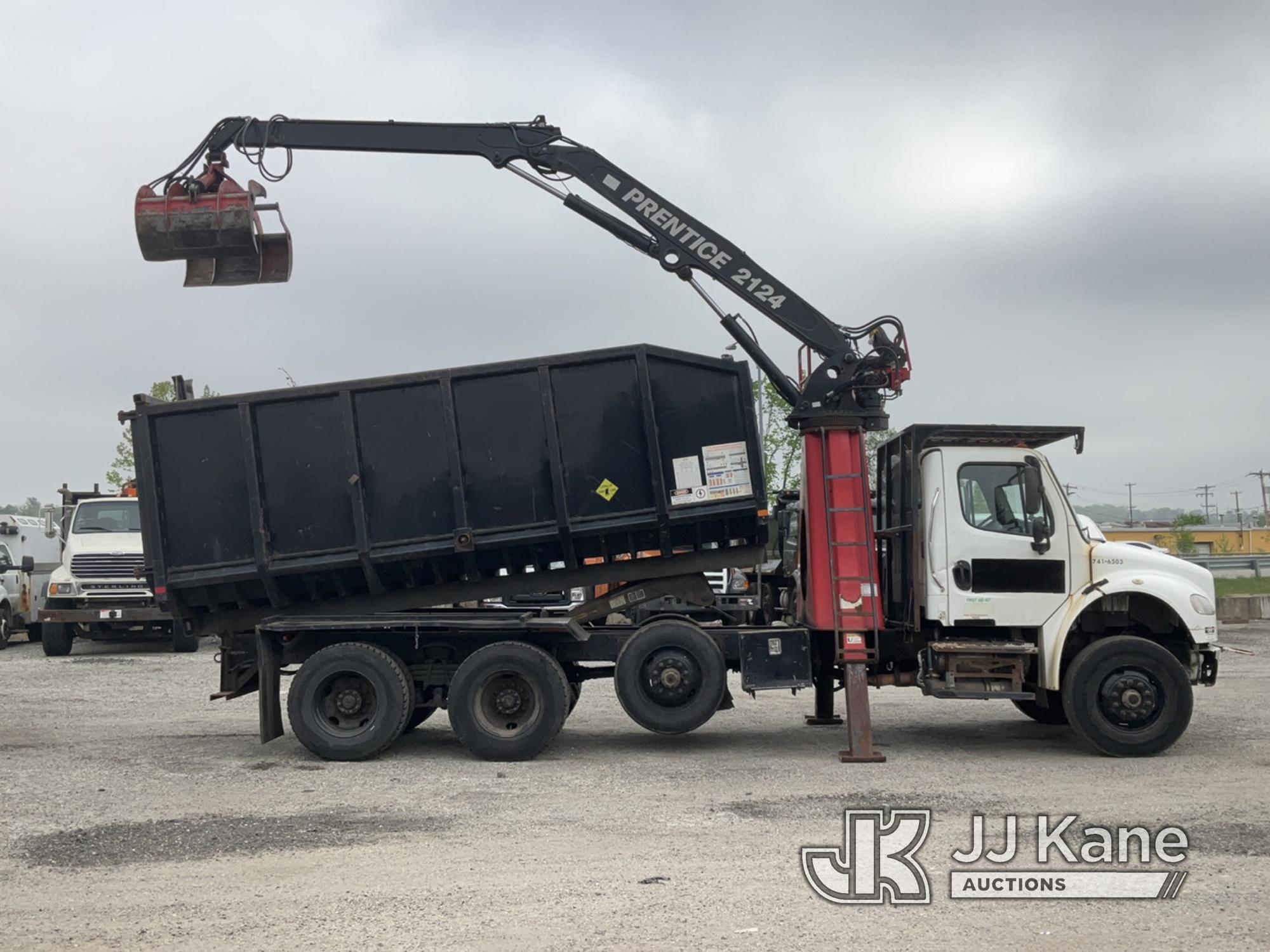 (Plymouth Meeting, PA) Prentice 2124, Grappleboom/Log Loader Crane mounted behind cab on 2016 Freigh