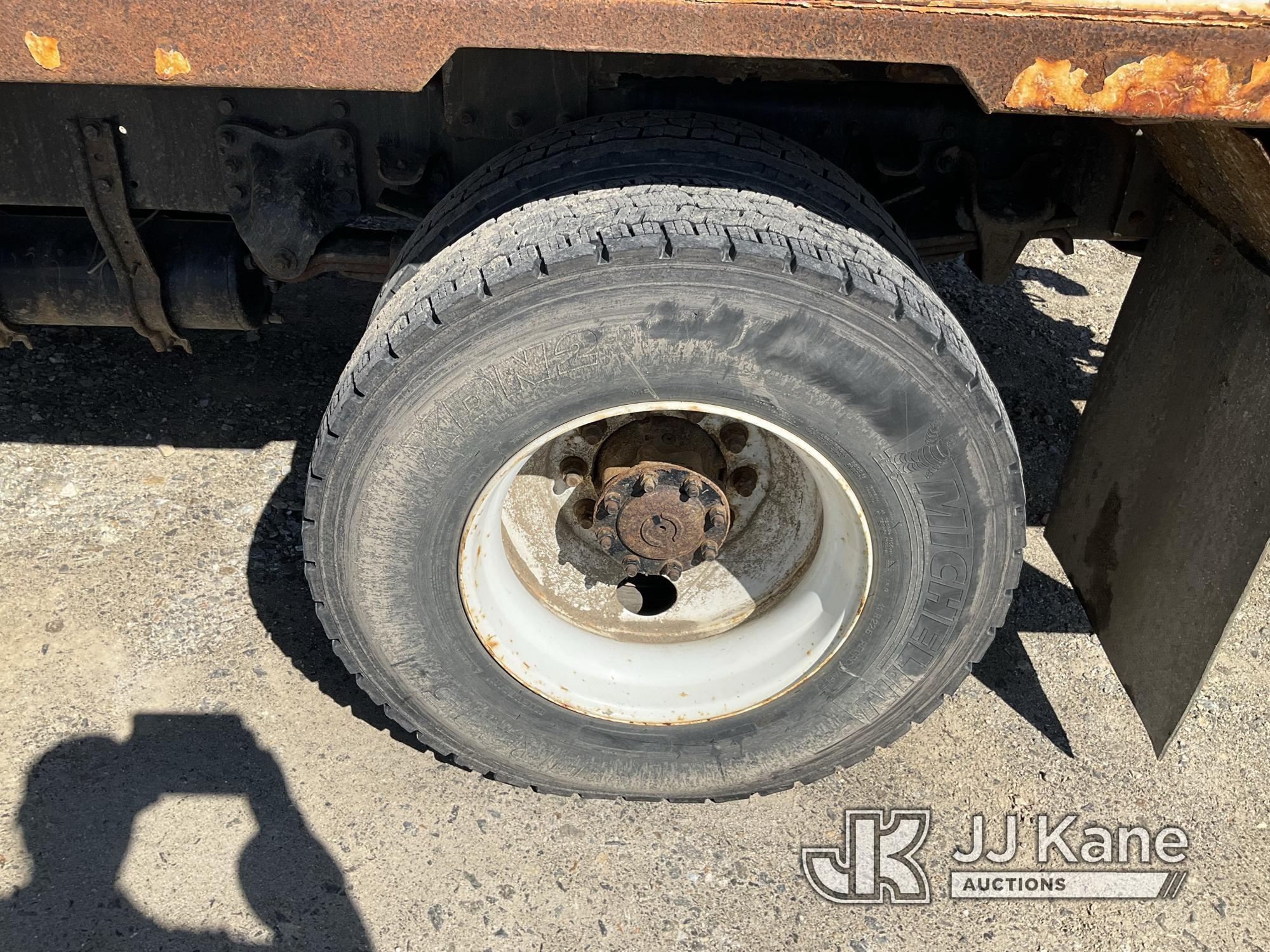 (Shrewsbury, MA) Altec DC47-TR, Digger Derrick rear mounted on 2017 Freightliner M2 106 Flatbed/Util