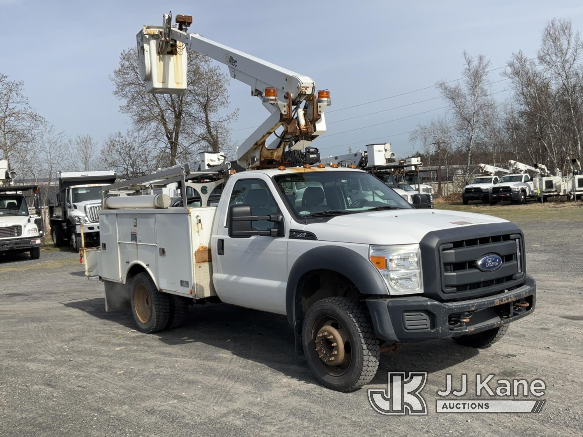 (Plains, PA) Altec AT200A, Telescopic Non-Insulated Bucket Truck mounted on 2014 Ford F450 Service T