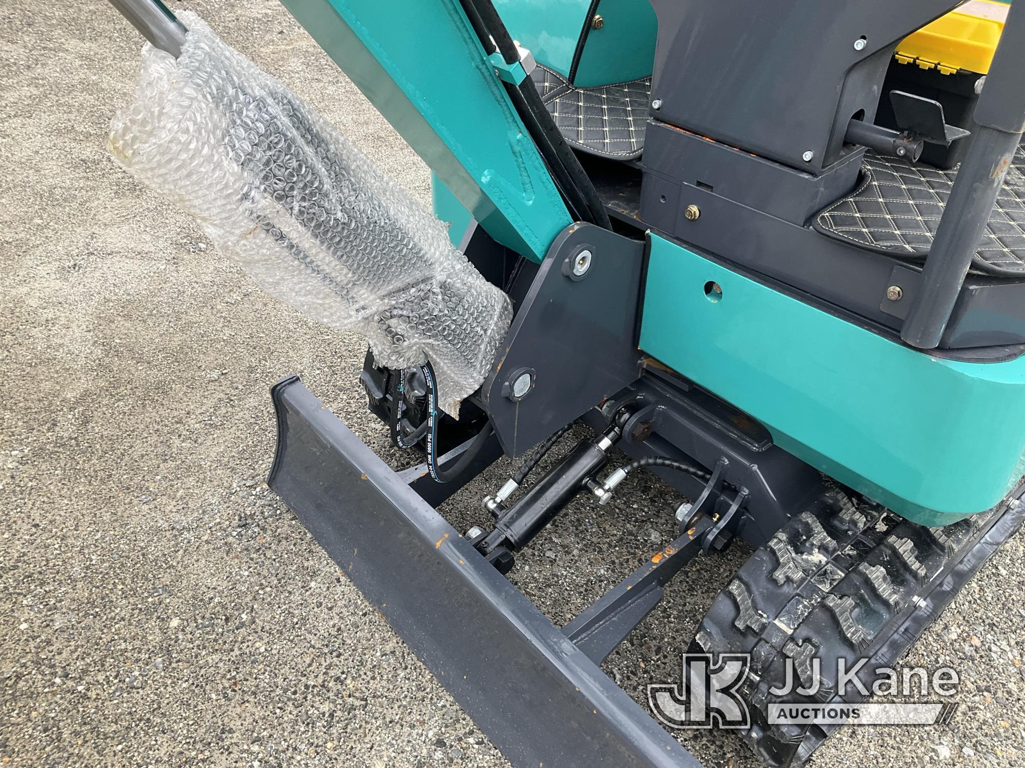 (Shrewsbury, MA) 2024 AGT QK16R Mini Hydraulic Excavator New/Unused, Engine Access Door Damaged